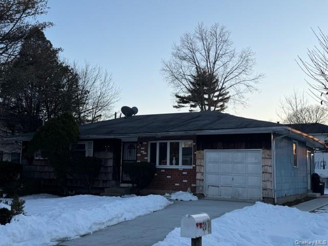 20 31st Street, Wyandanch