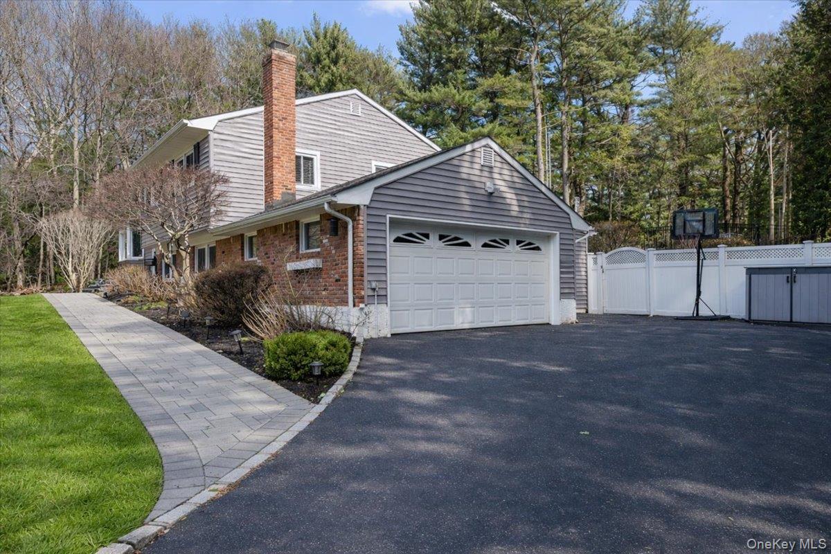 16 Ingold Drive — photo 2