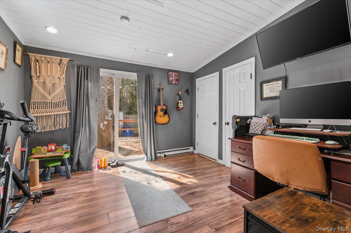 42 Moriches Drive — photo 20