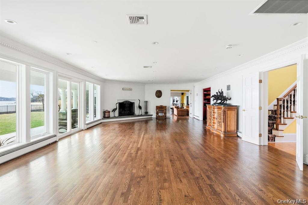 33 Beach Road — photo 8