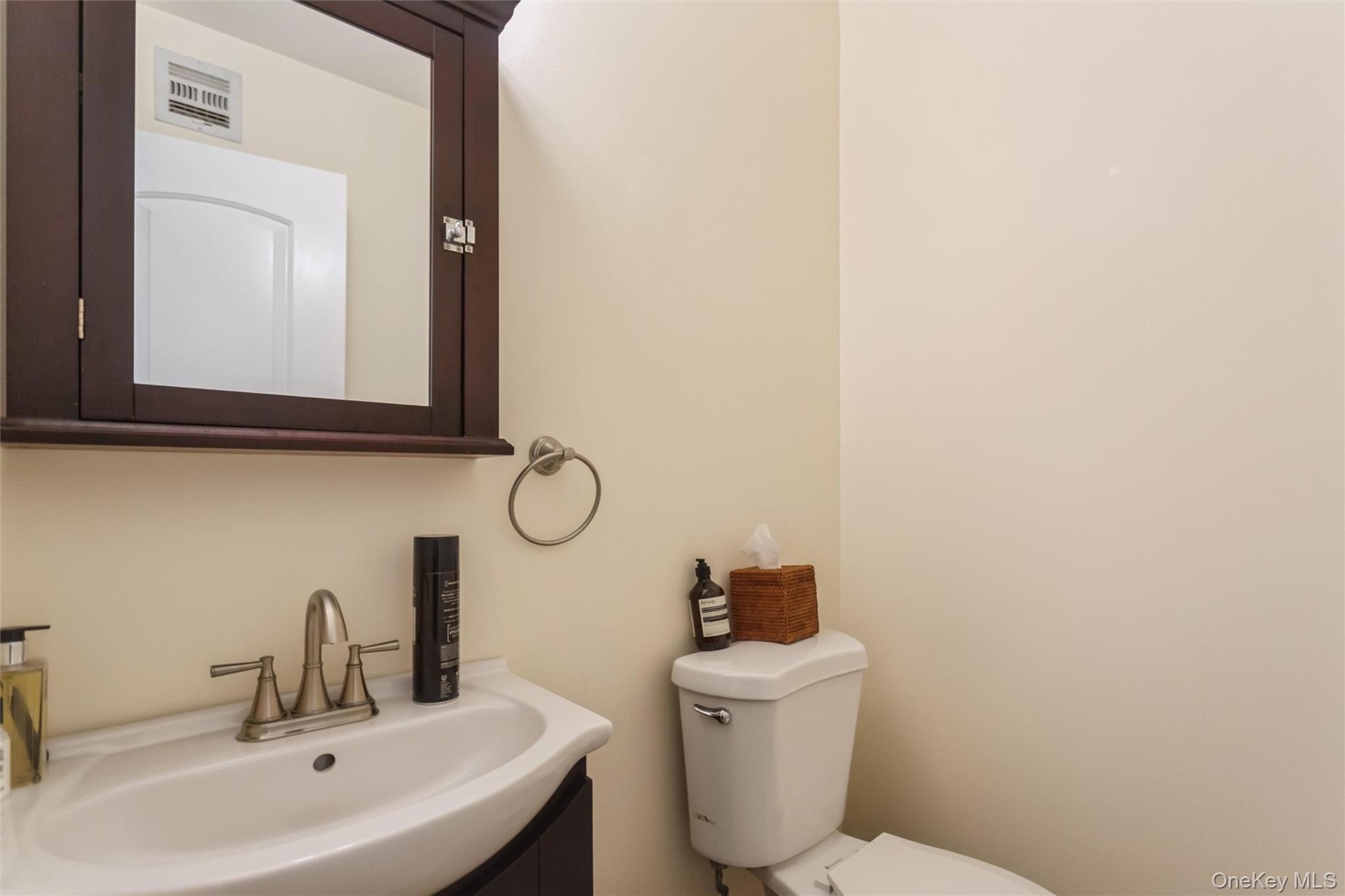 271 Arthur Street — photo 29