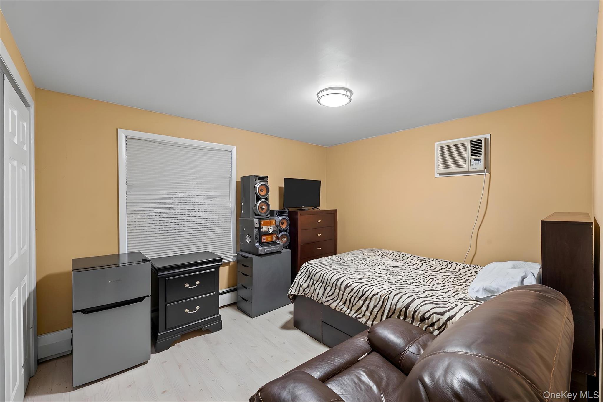 147 Horseblock Road — photo 8