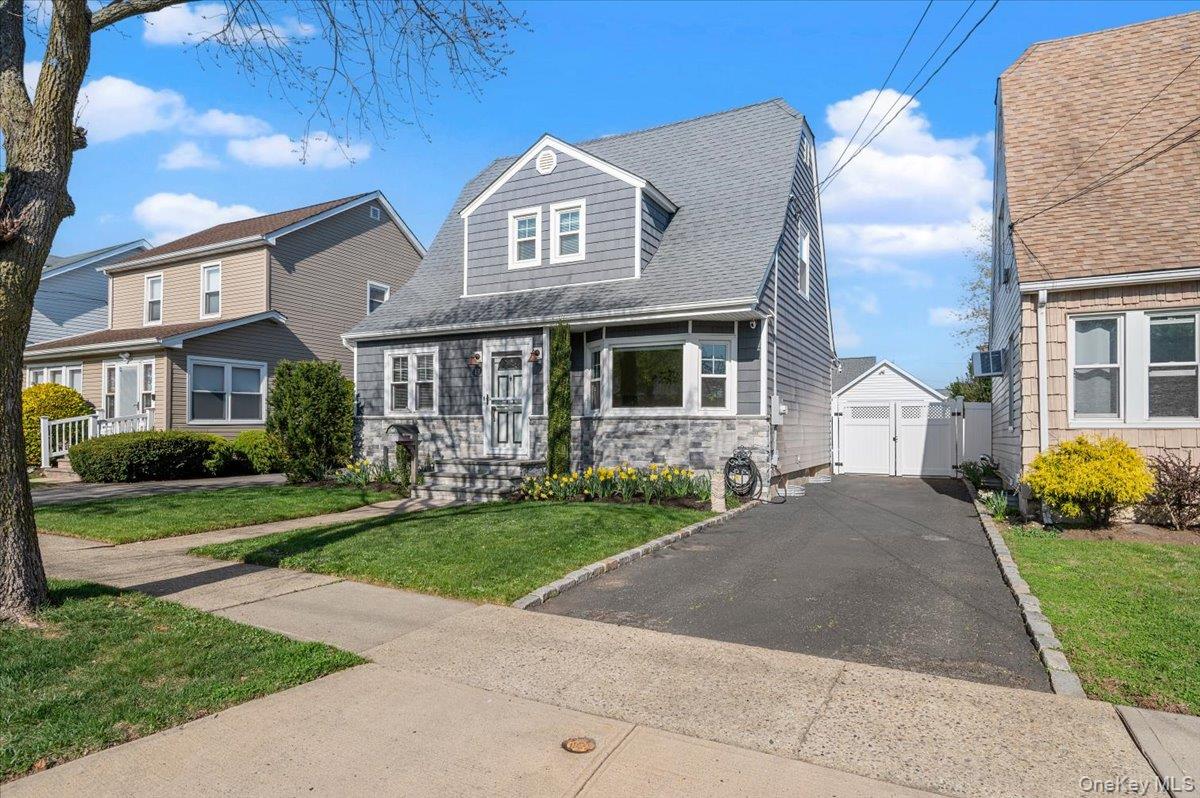 13 Spruce Street — photo 2
