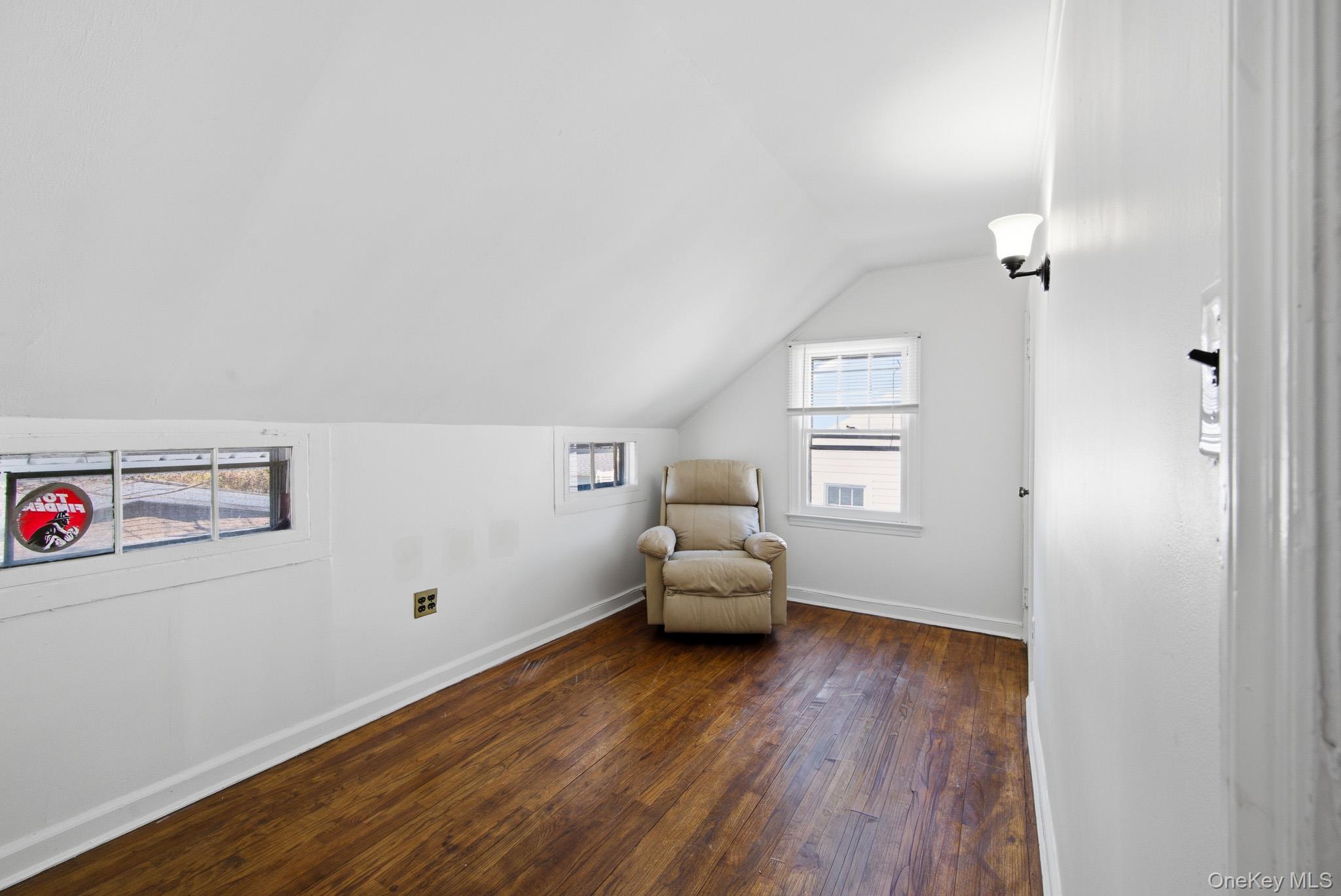 94 Lakewood Street — photo 20