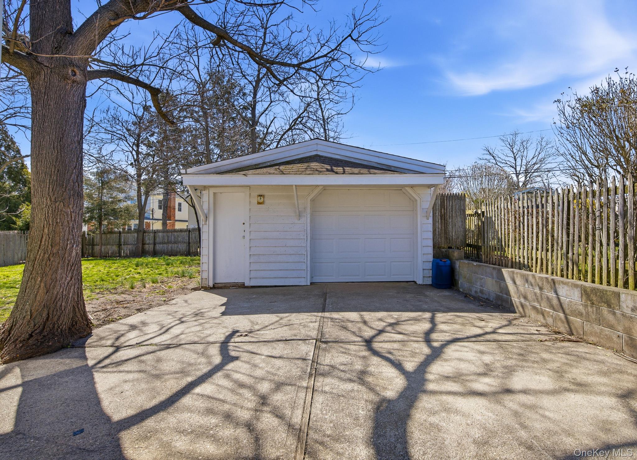 94 Lakewood Street — photo 26