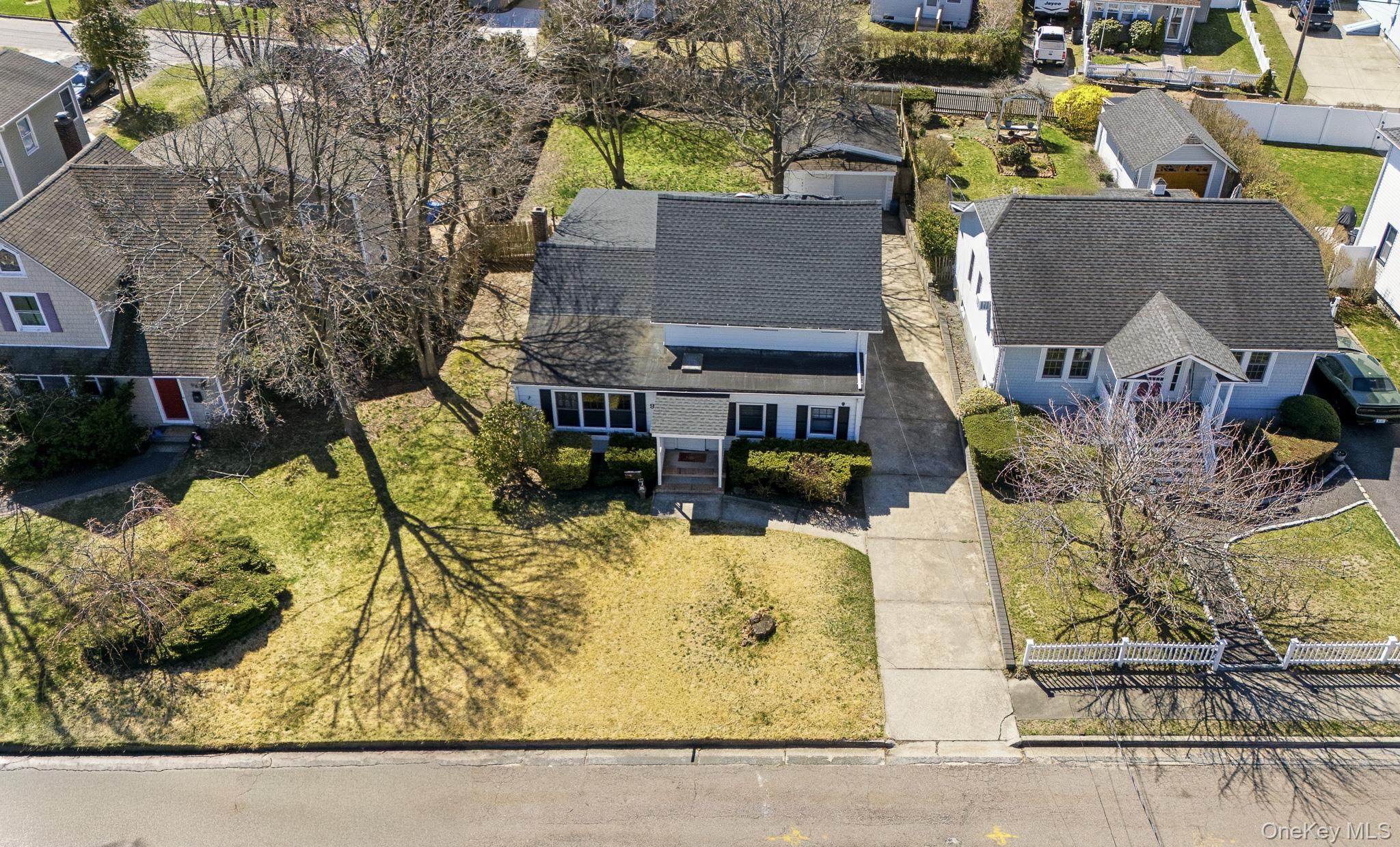 94 Lakewood Street — photo 32