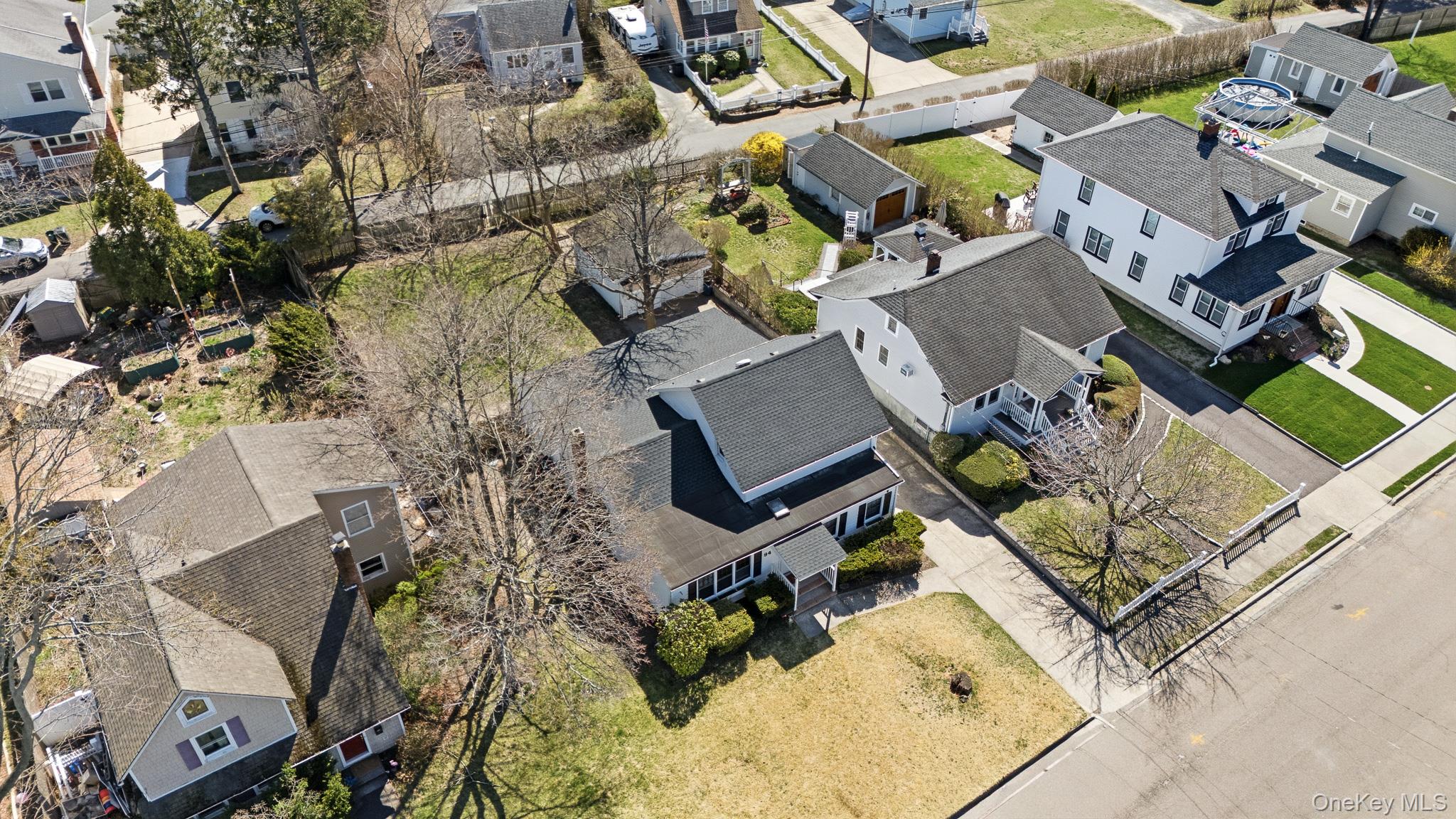 94 Lakewood Street — photo 35
