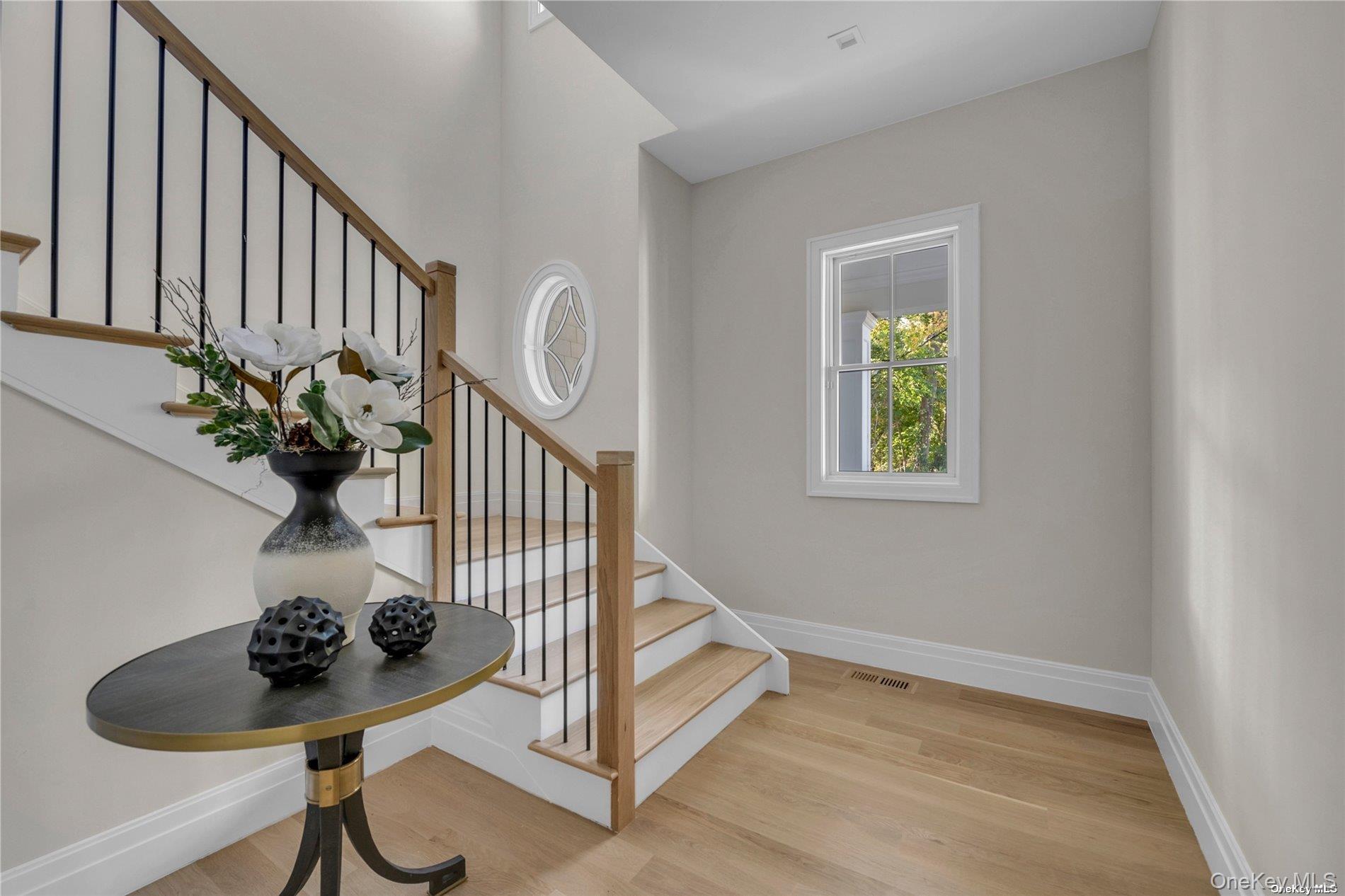 36 Cow Neck Road — photo 17