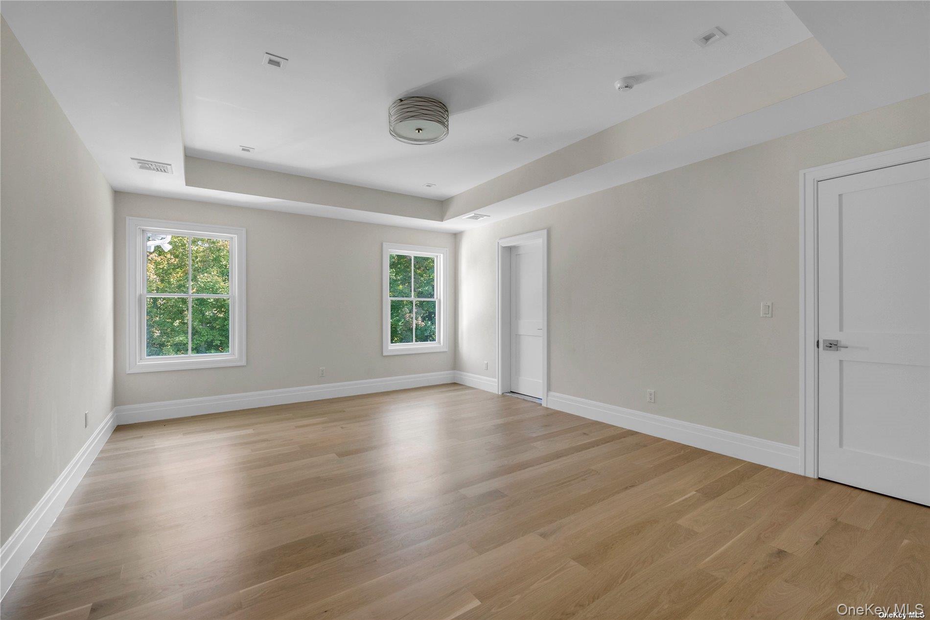 36 Cow Neck Road — photo 25