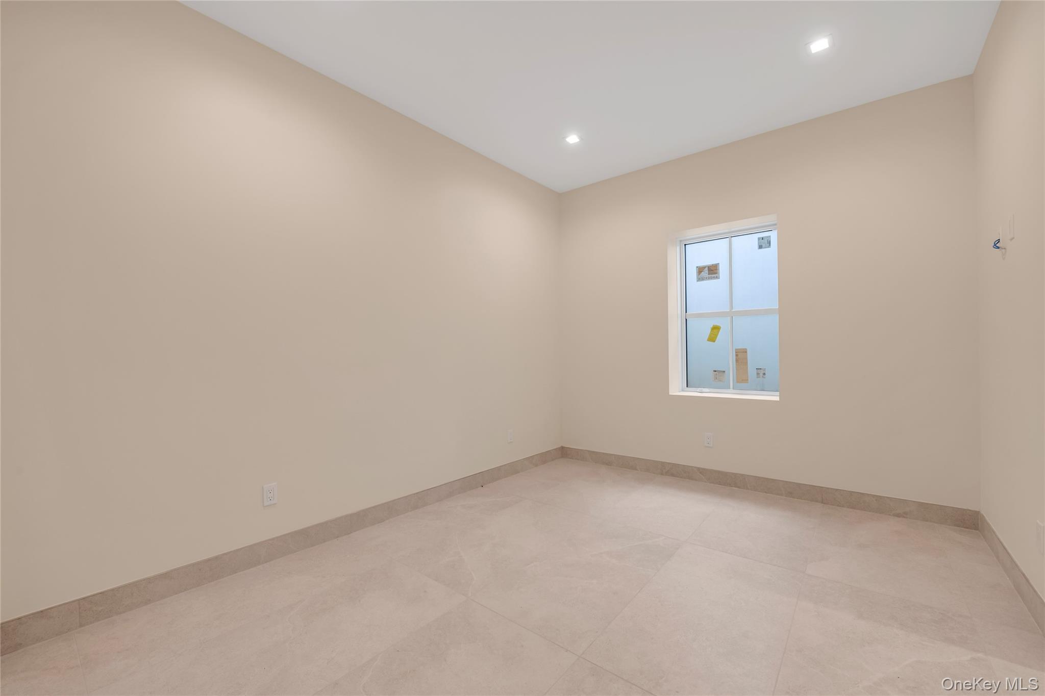 36 Cow Neck Road — photo 34
