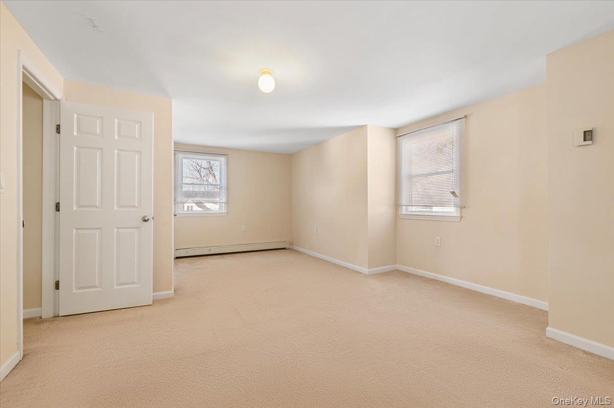 10 Maple Road — photo 17