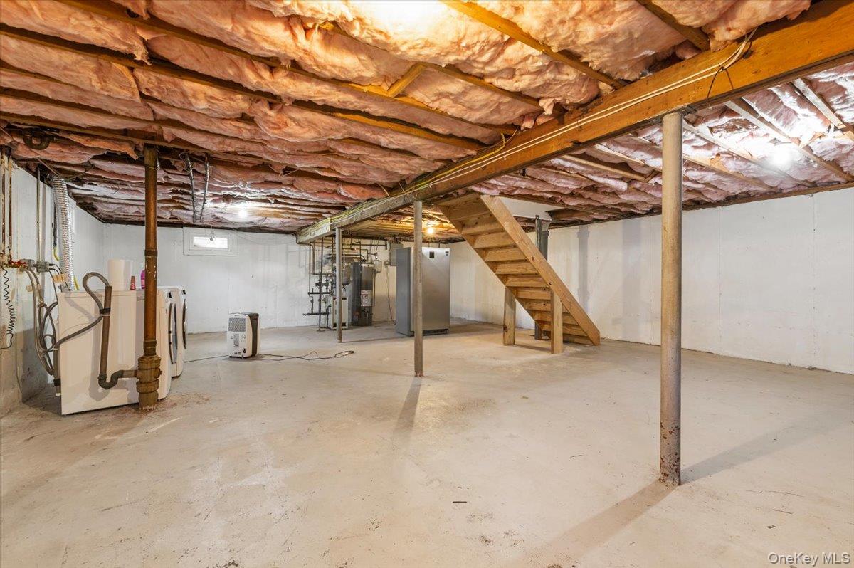 10 Maple Road — photo 24