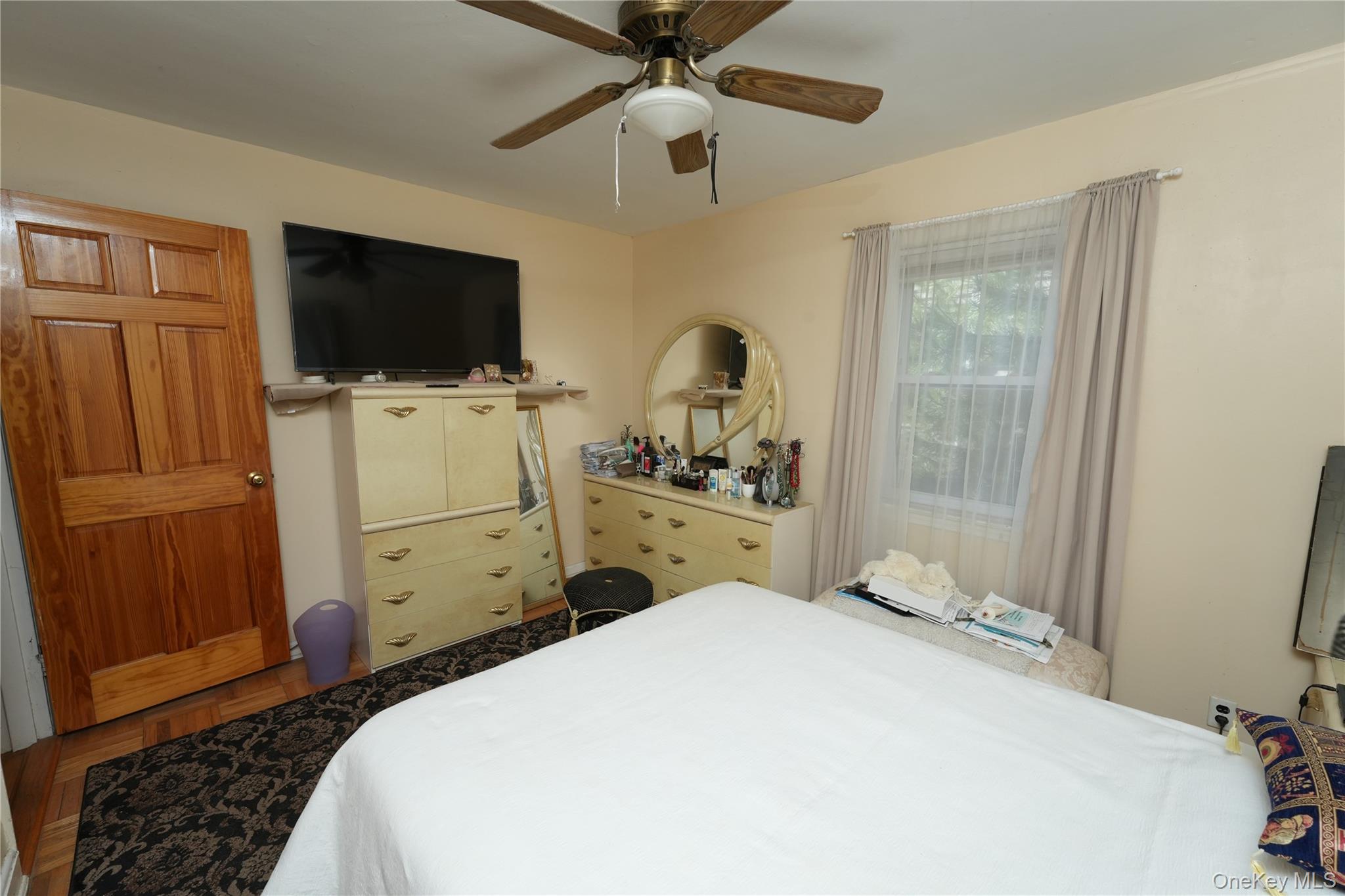 368 Merrifield Avenue — photo 4