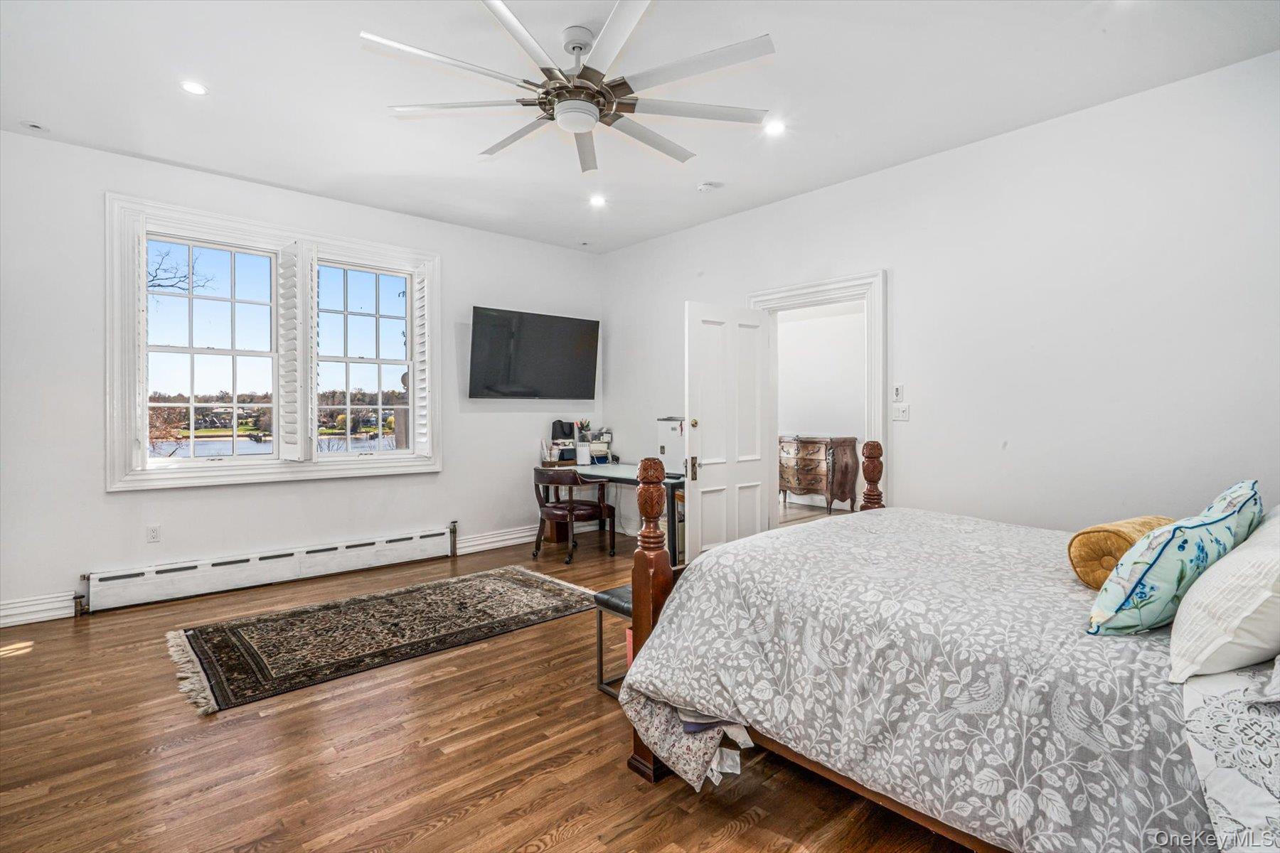 365 Shore Road — photo 34