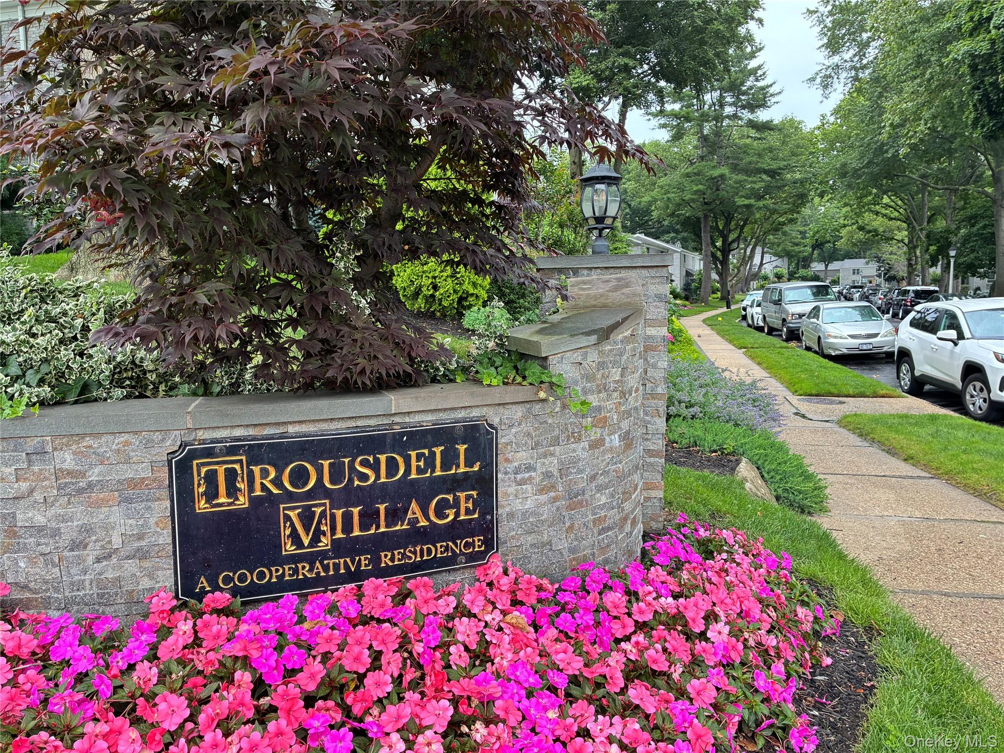 77 Glen Keith Road #77L, Glen Cove