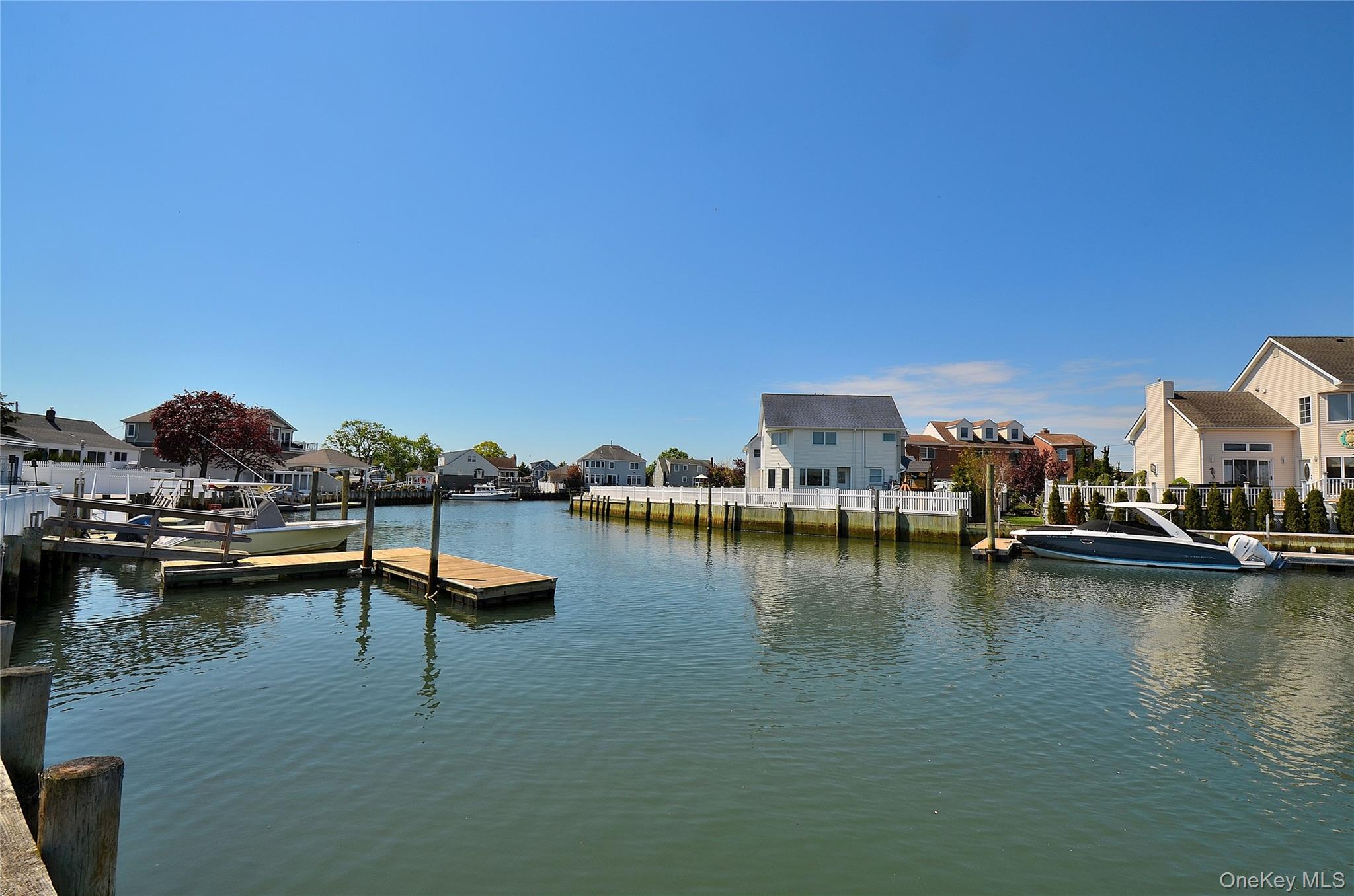 2586 Riverside Drive, Wantagh