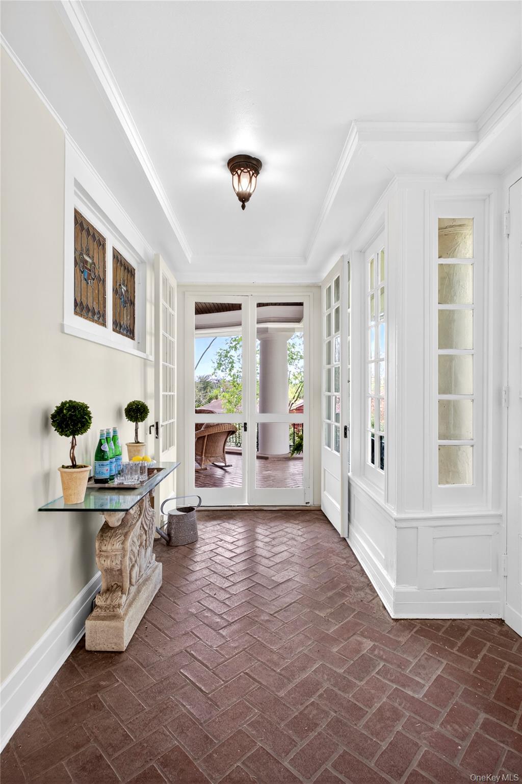 25 West Drive — photo 16