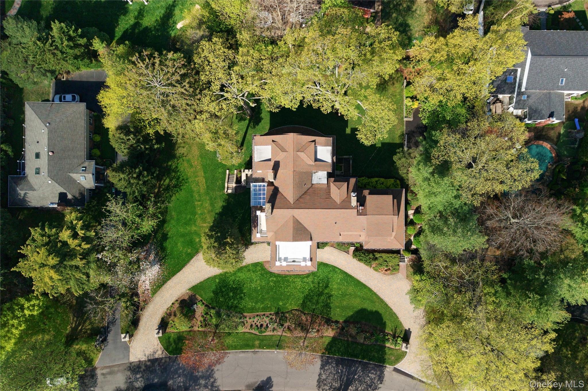 25 West Drive — photo 35