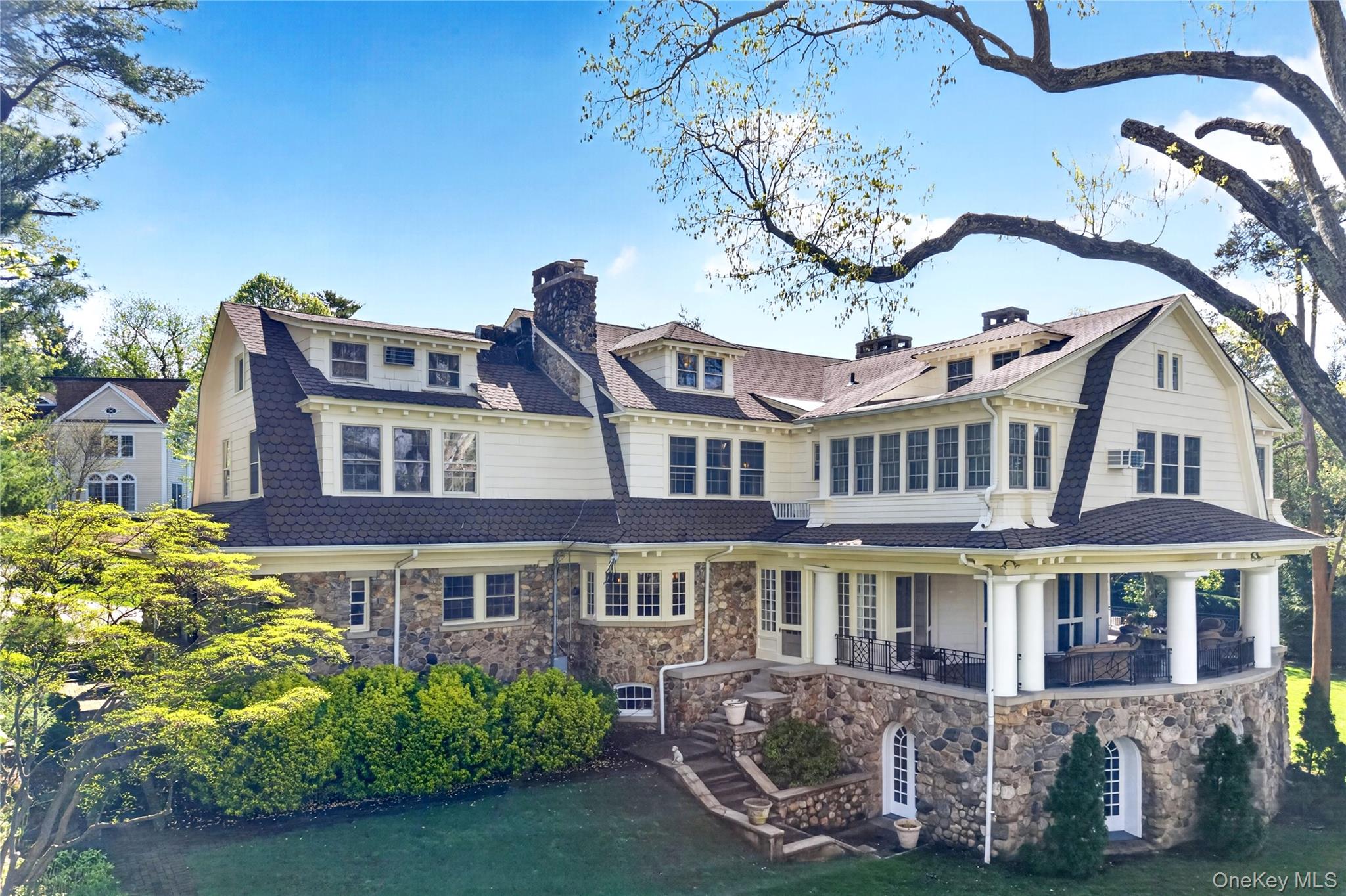 25 West Drive — photo 37