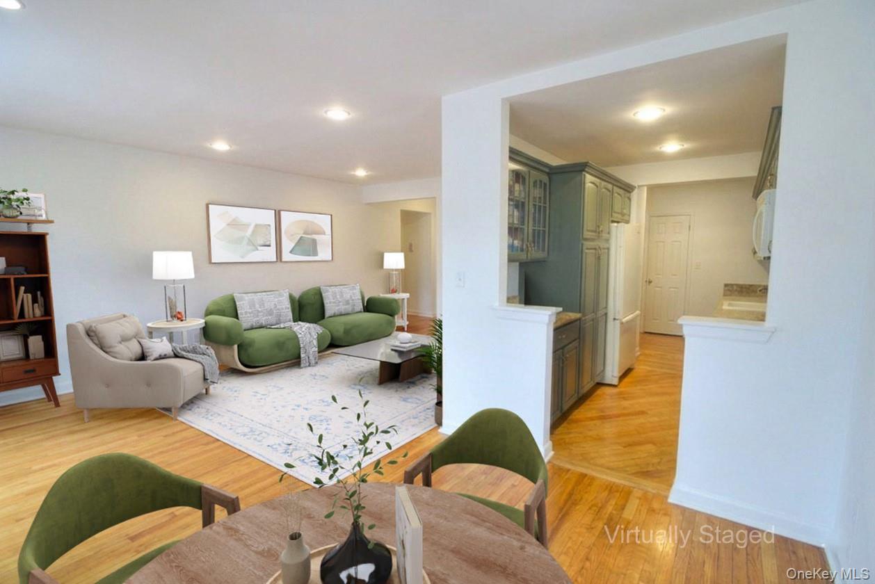 75 Middle Neck Road #4-G — photo 12