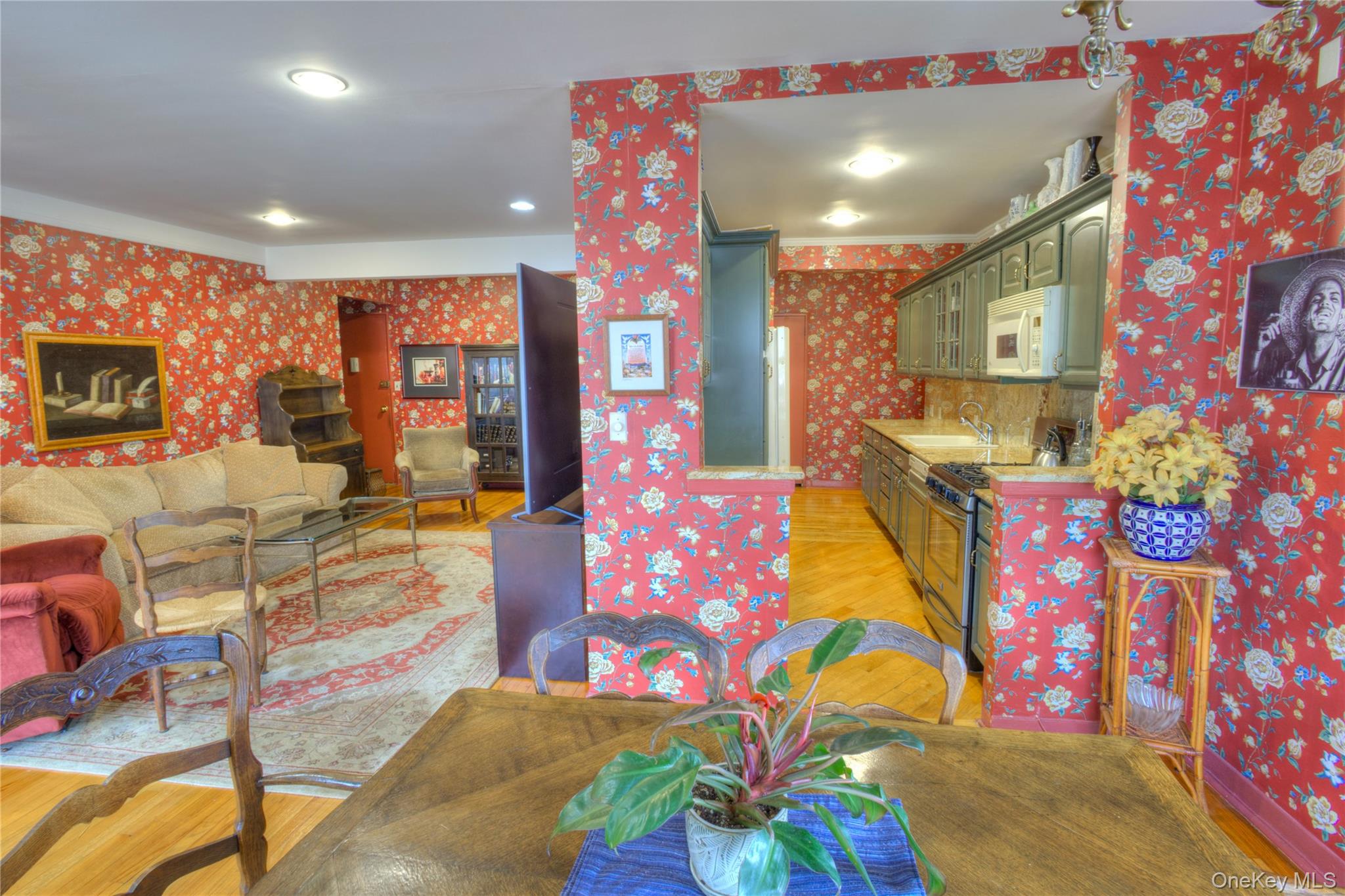 75 Middle Neck Road #4-G — photo 14