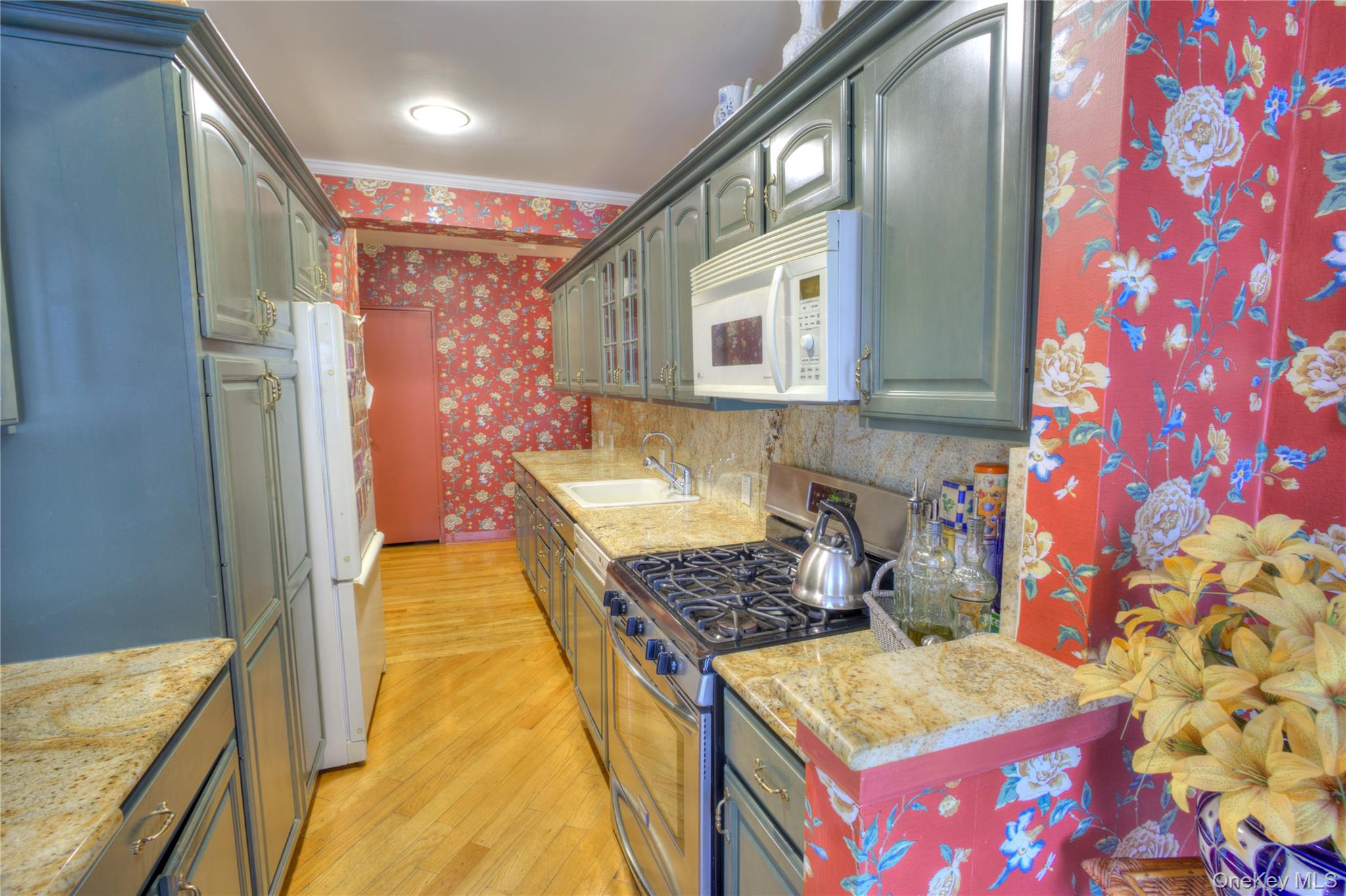 75 Middle Neck Road #4-G — photo 16