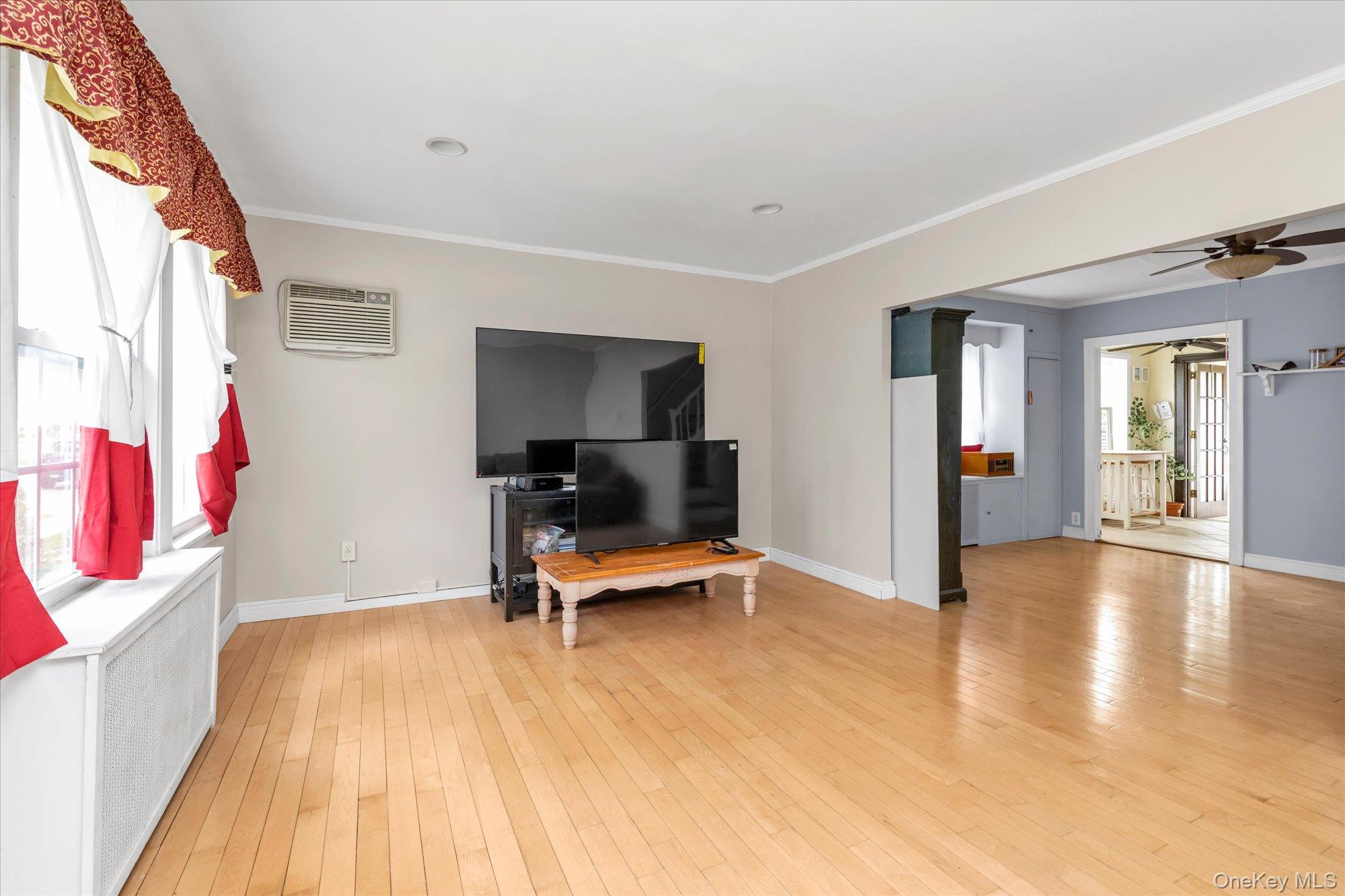 52 Syracuse Street — photo 3