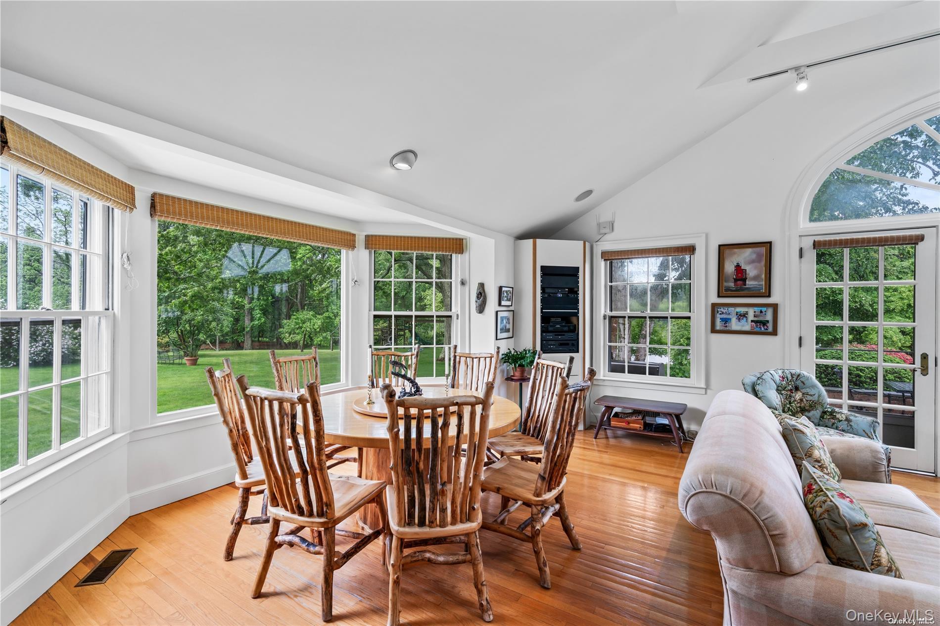 200 Cleft Road — photo 16