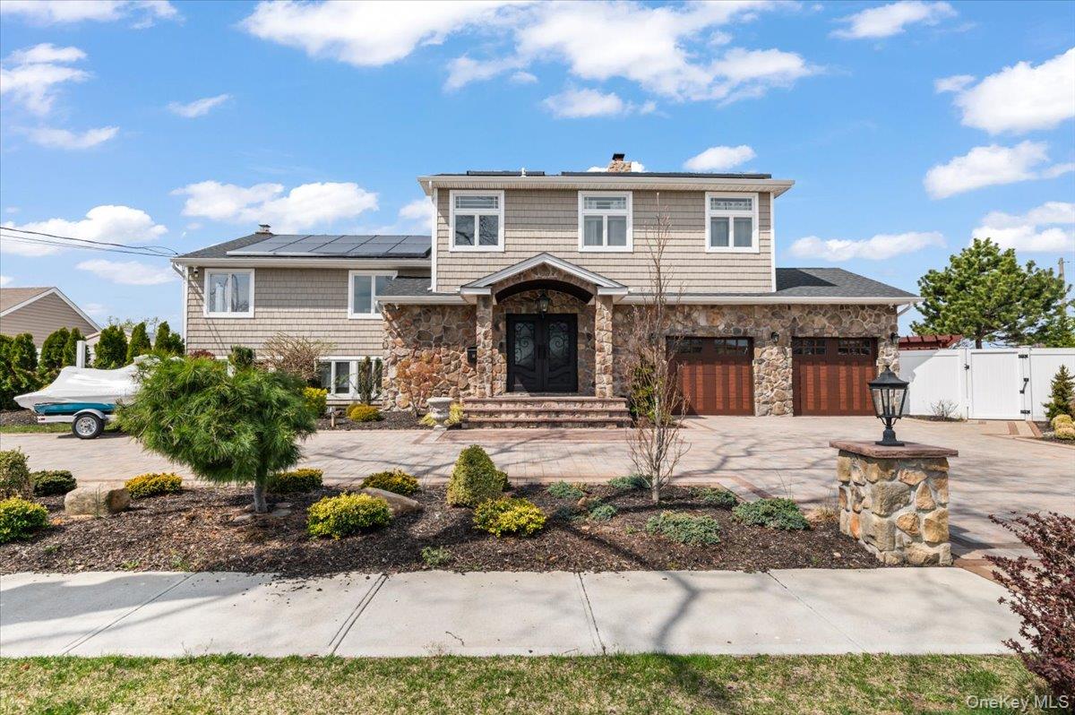 7 Waterview Avenue, Massapequa