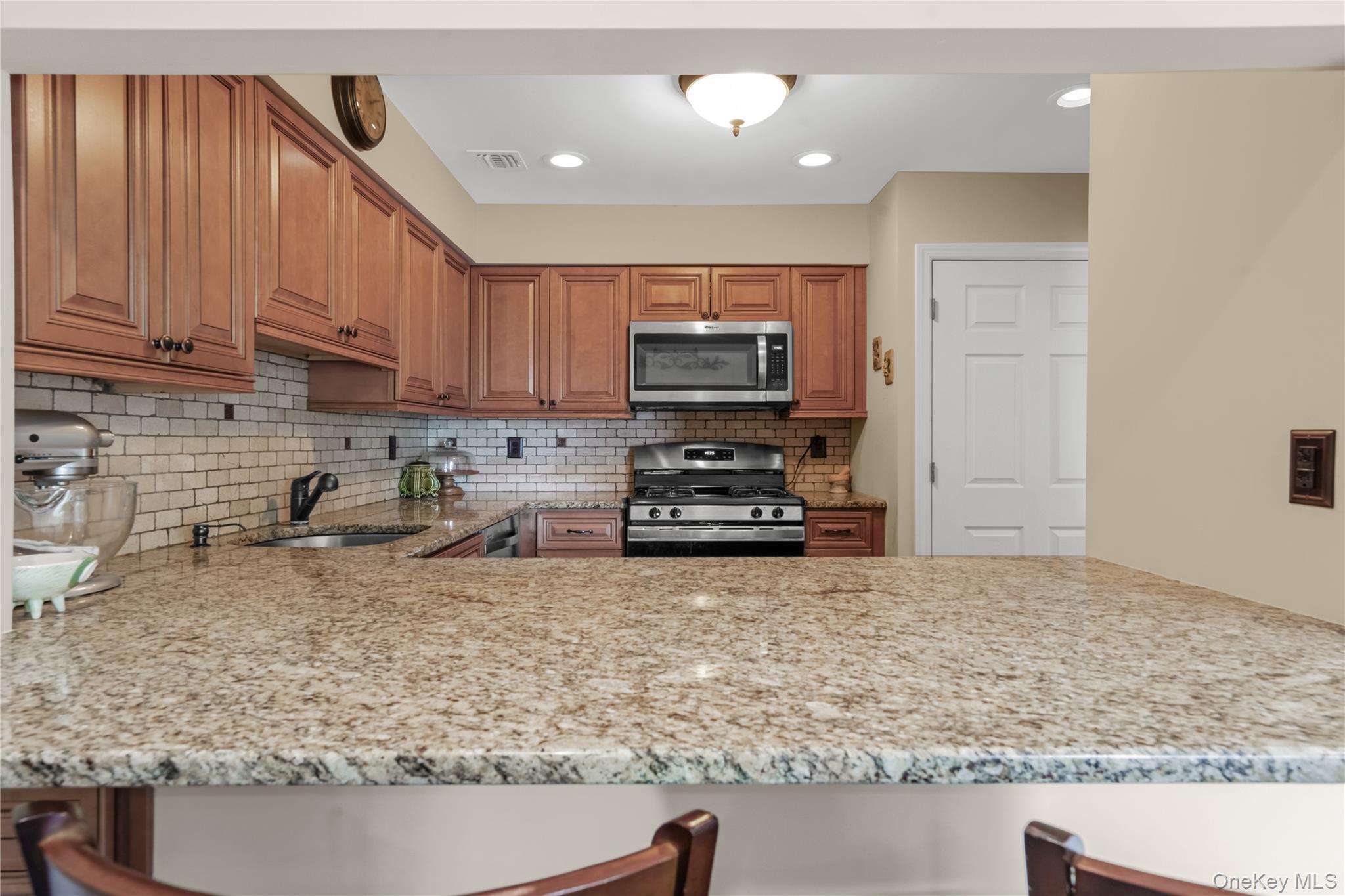 41 Cambridge Drive — photo 11