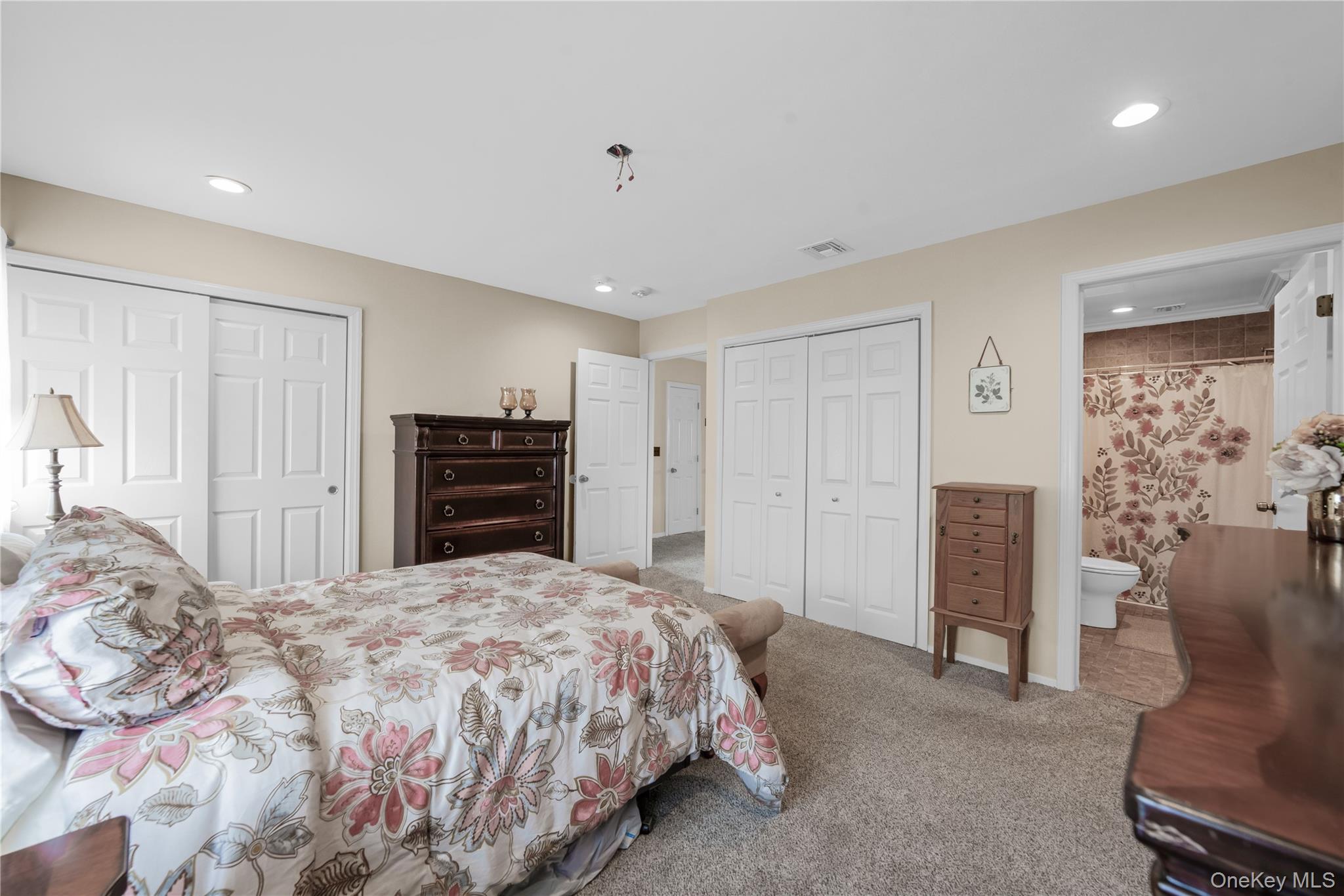 41 Cambridge Drive — photo 13