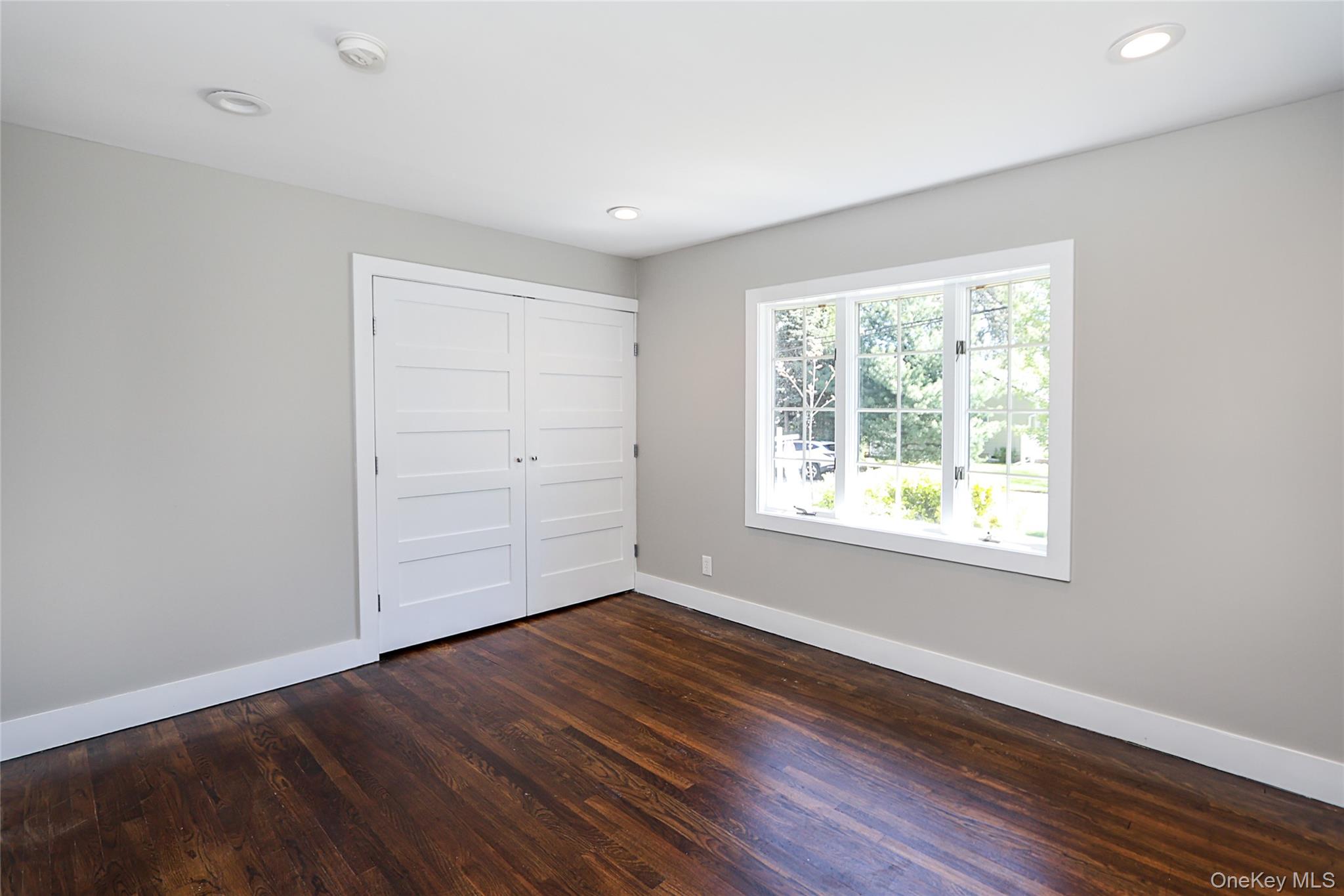 5 Mapletree Lane — photo 14