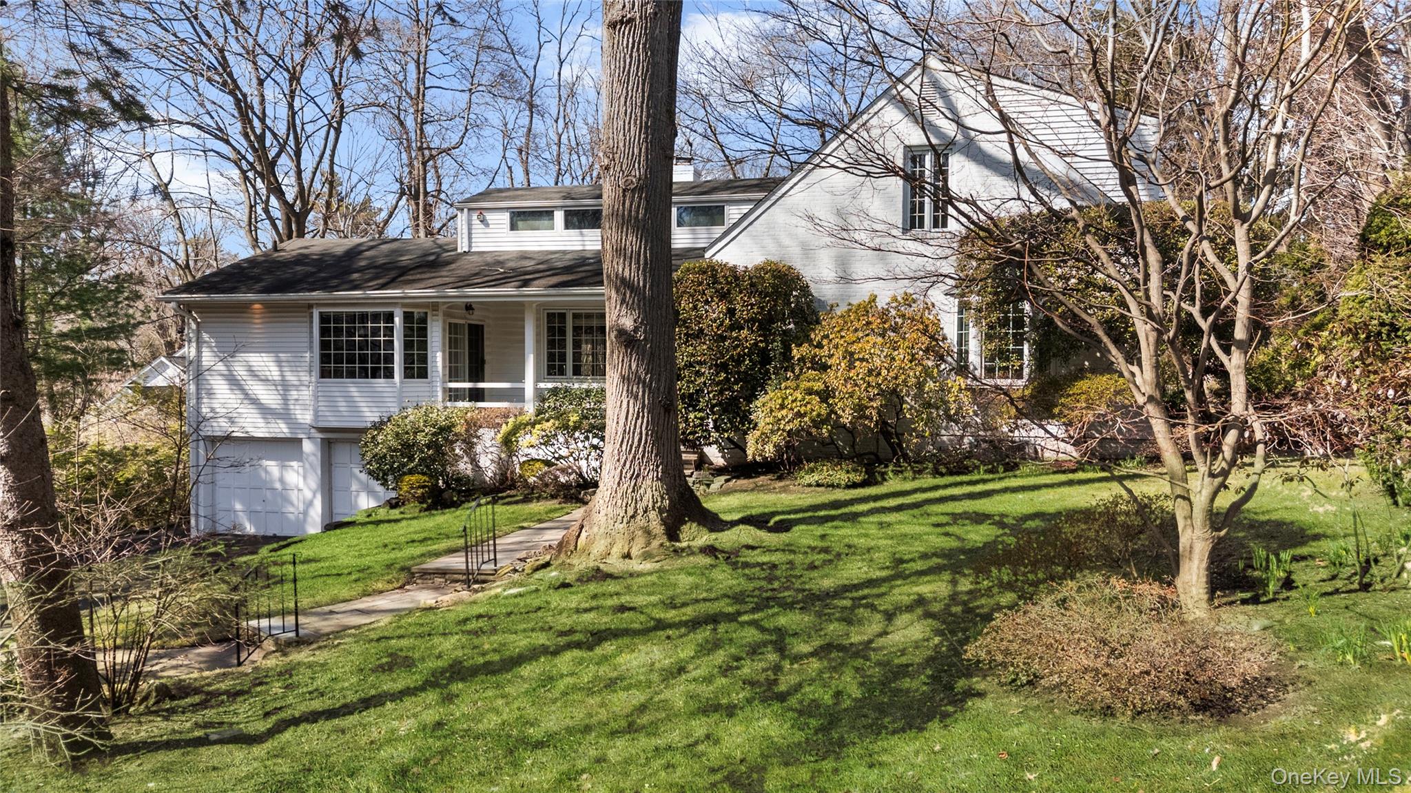 2 Hickory Hill — photo 2