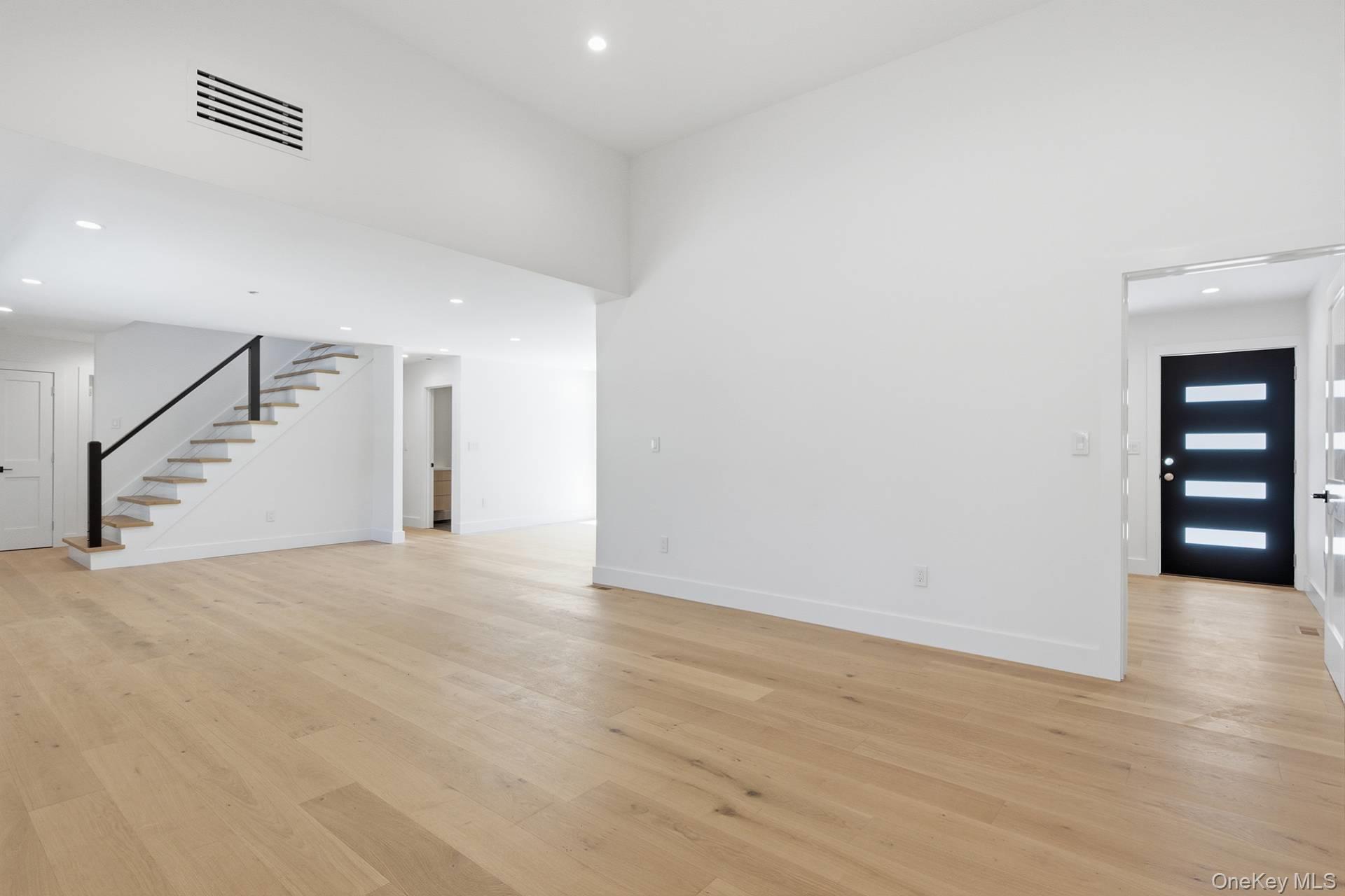 7 Mortimer Street — photo 17