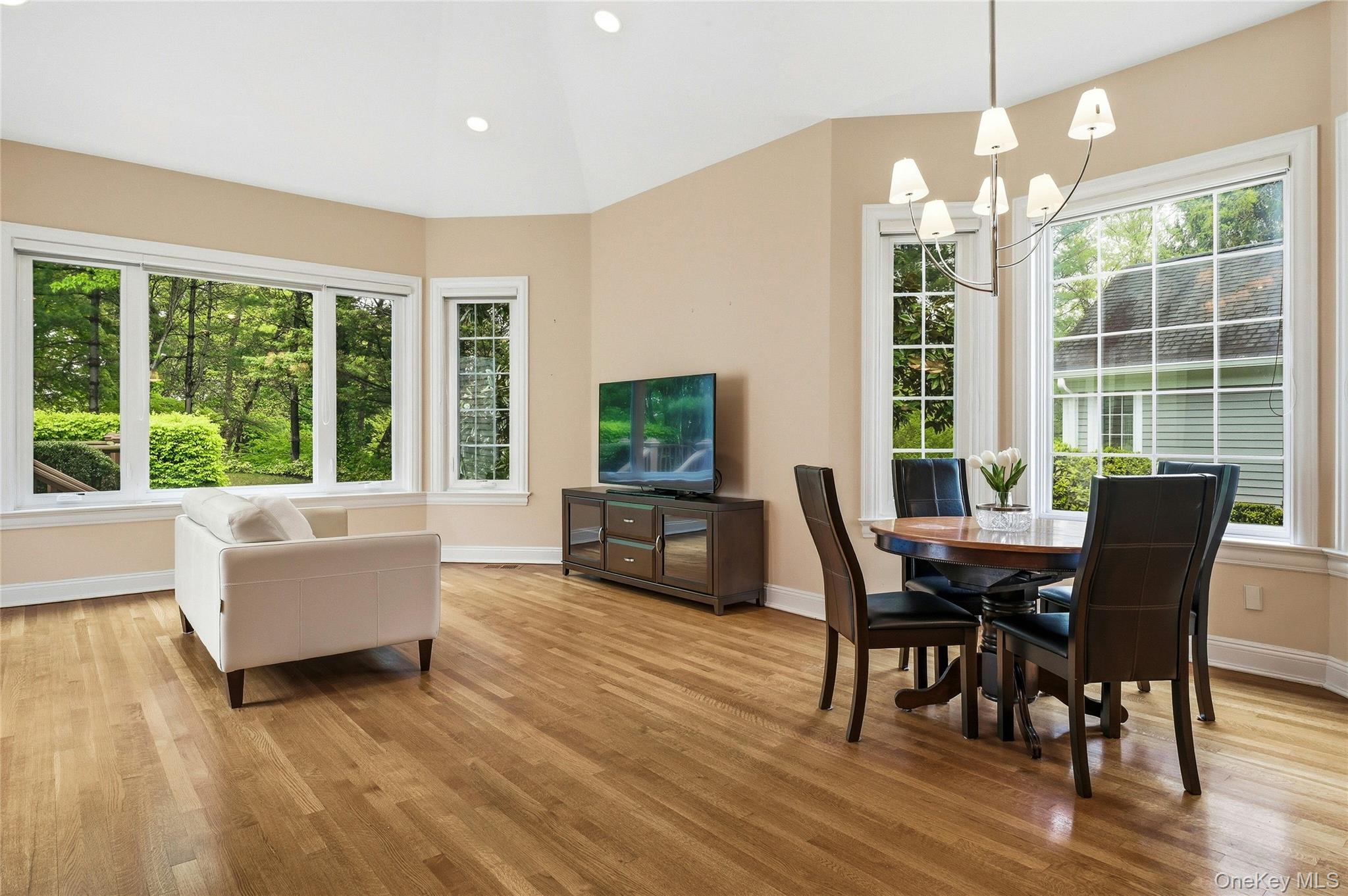 41 Evergreen Circle — photo 18