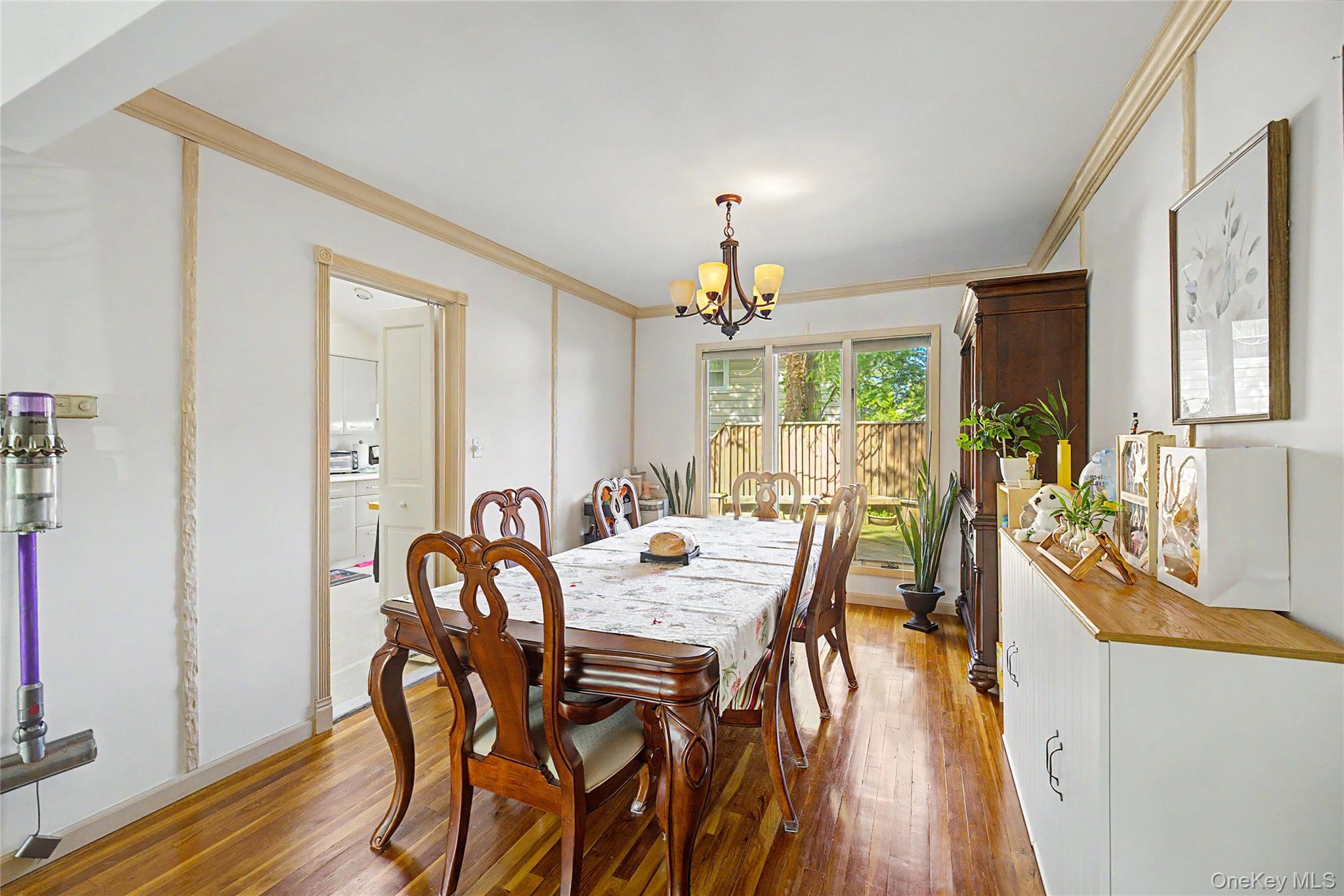 105 Serpentine Lane — photo 10