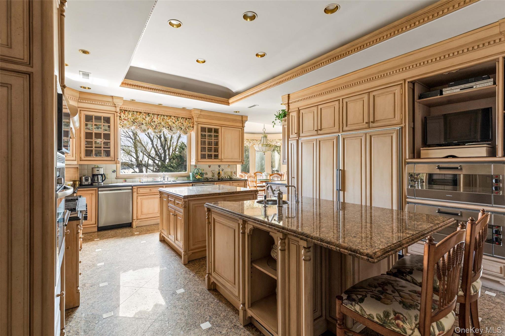1245 Veeder Drive — photo 8