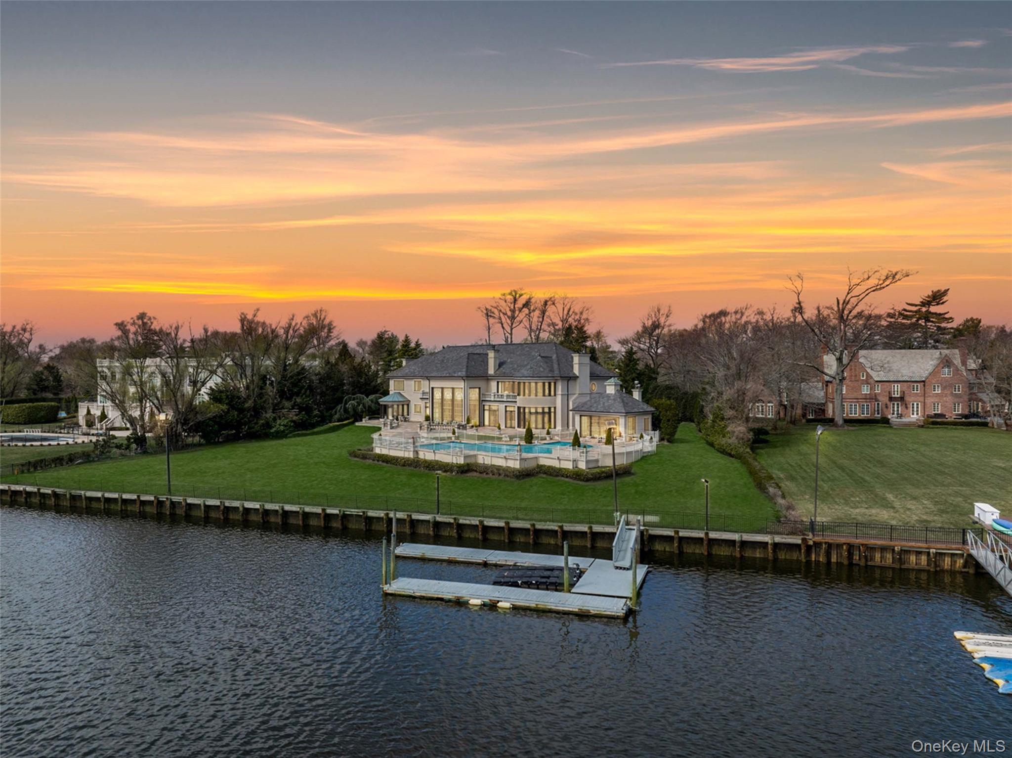 1245 Veeder Drive, Hewlett Bay Park