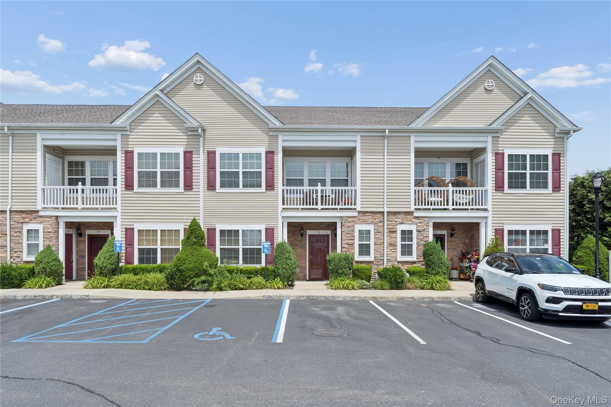 17 Strangford Court #109, Oceanside
