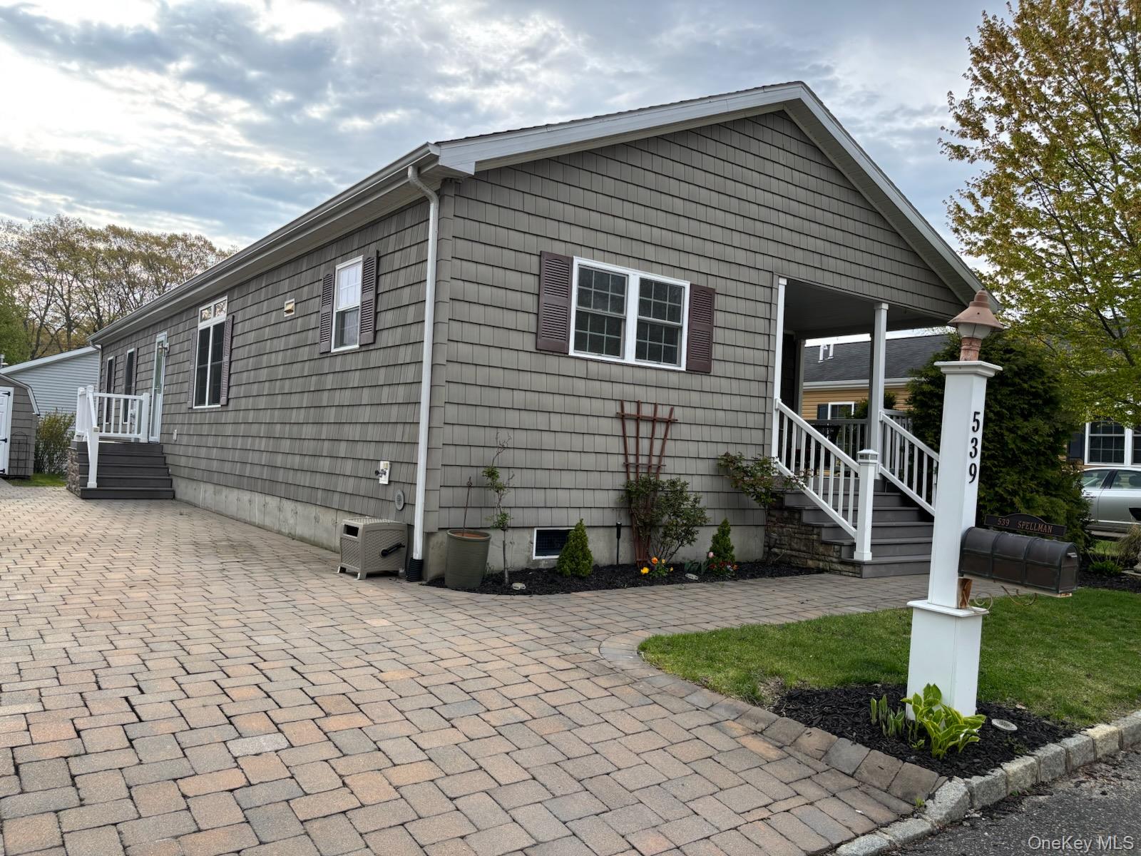 1661 OLD COUNTRY Road #539, Riverhead