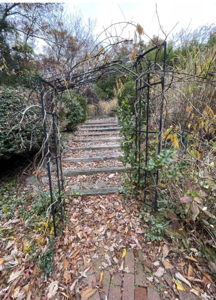 12 Talisman Drive — photo 4