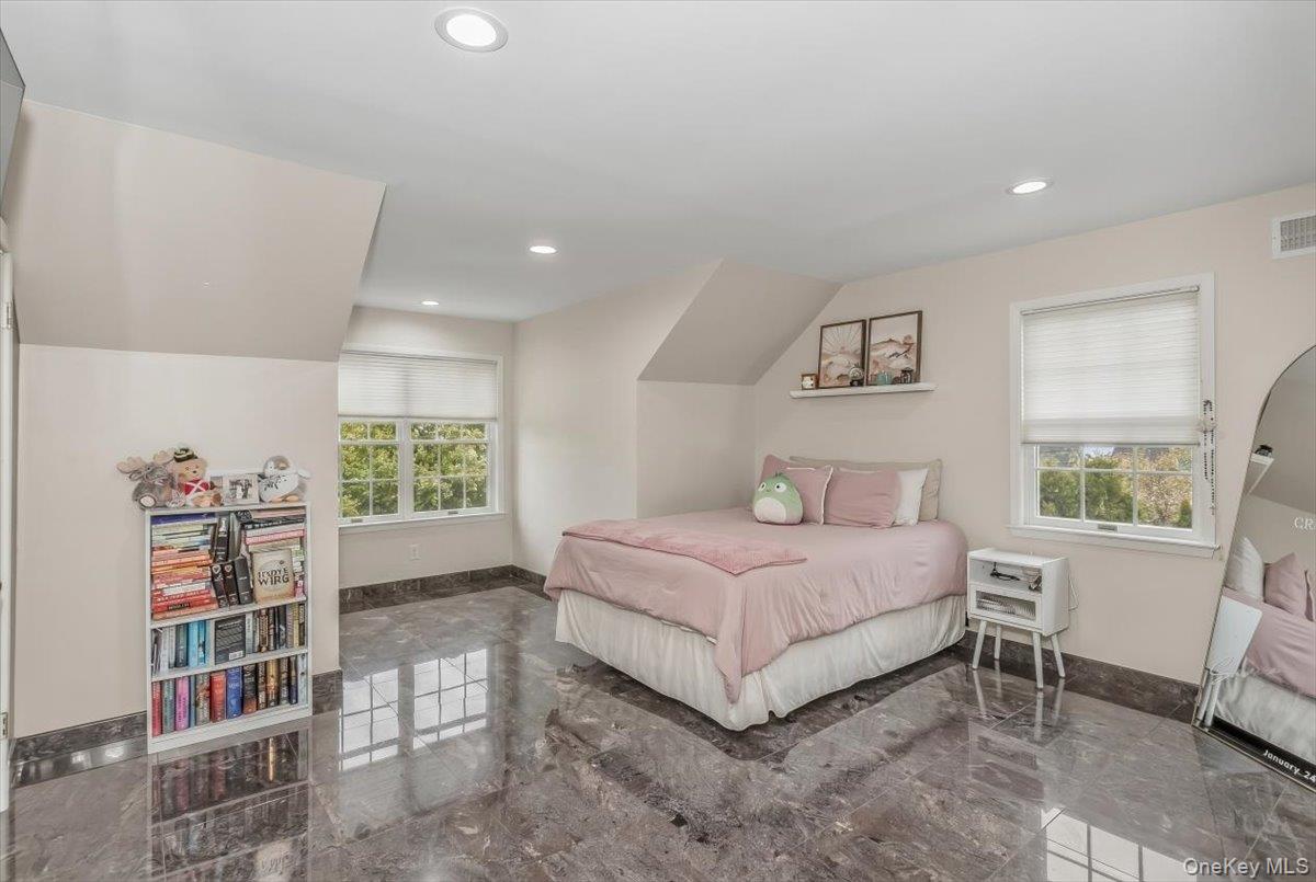 21 Chauncey Place — photo 30
