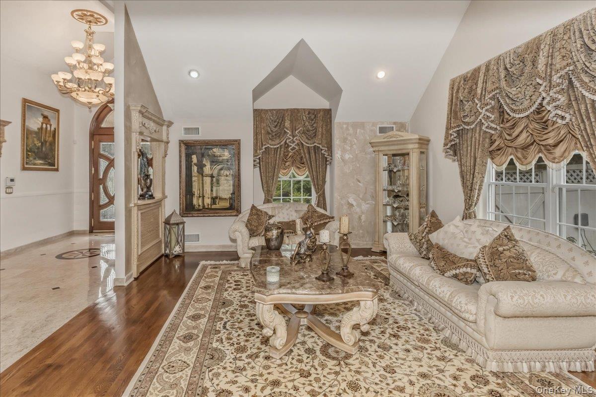 21 Chauncey Place — photo 10