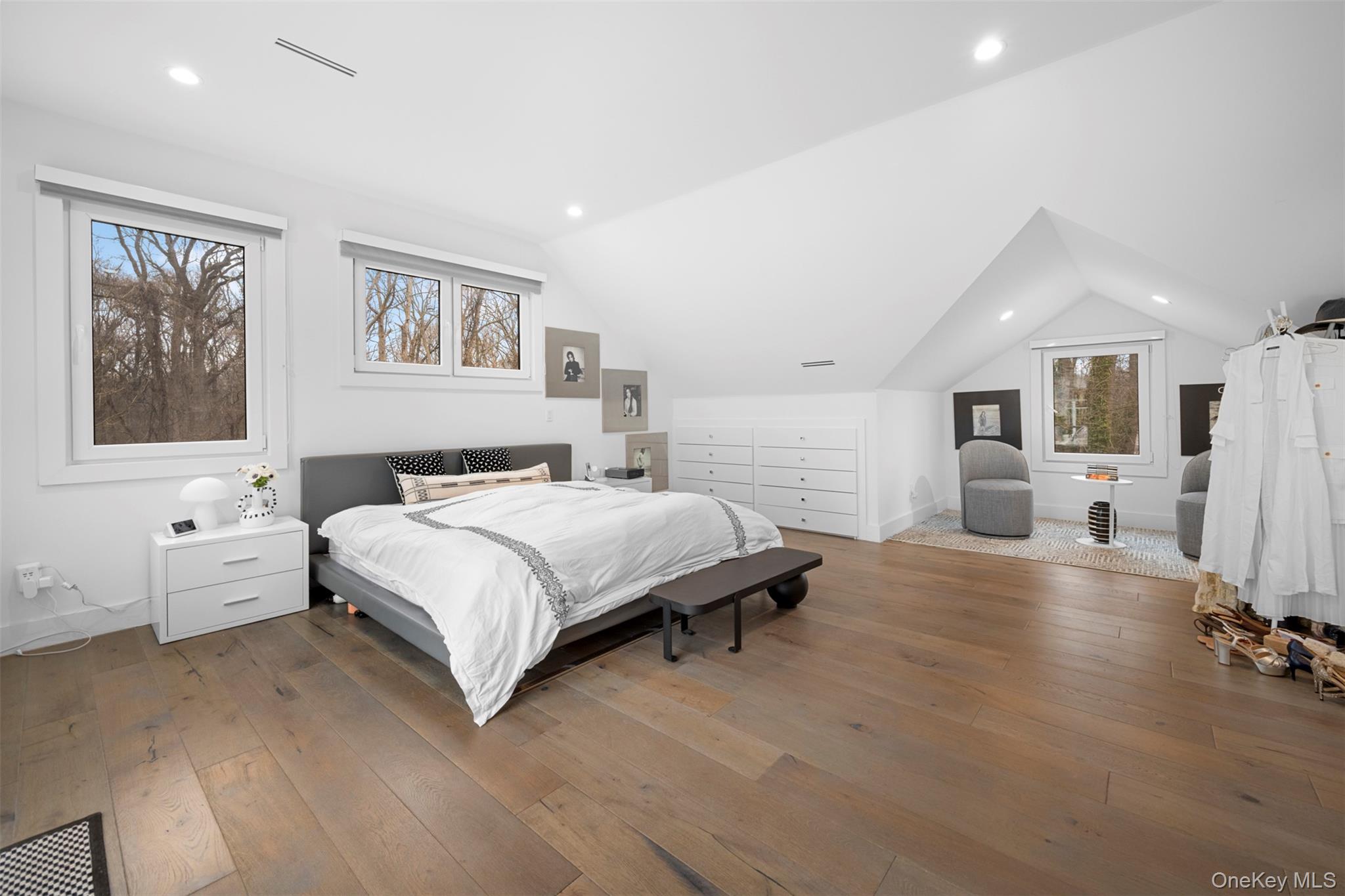 2 Hewlett Place — photo 21