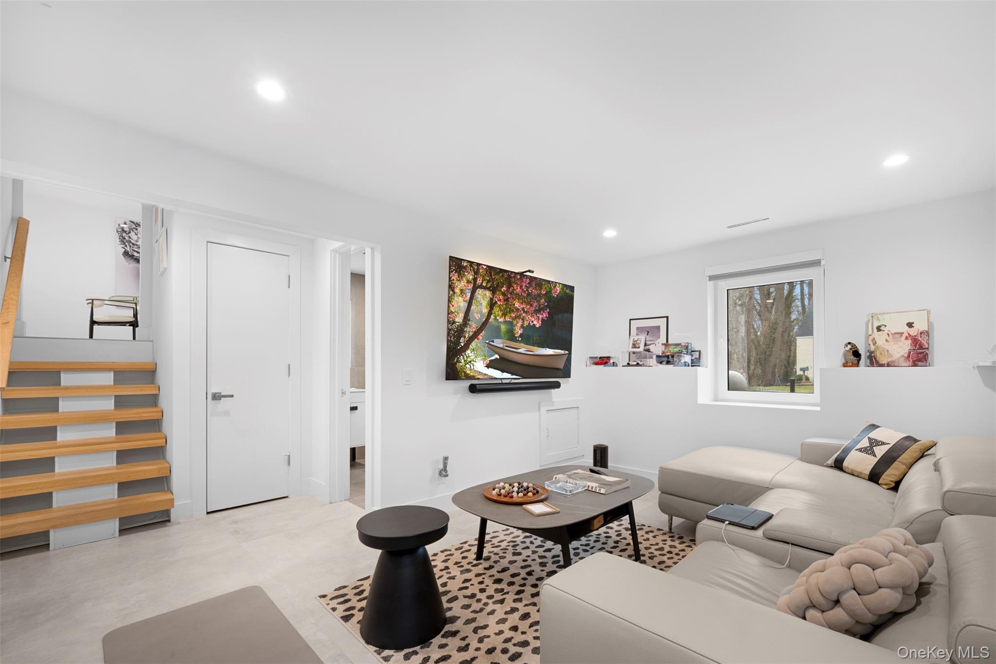 2 Hewlett Place — photo 33