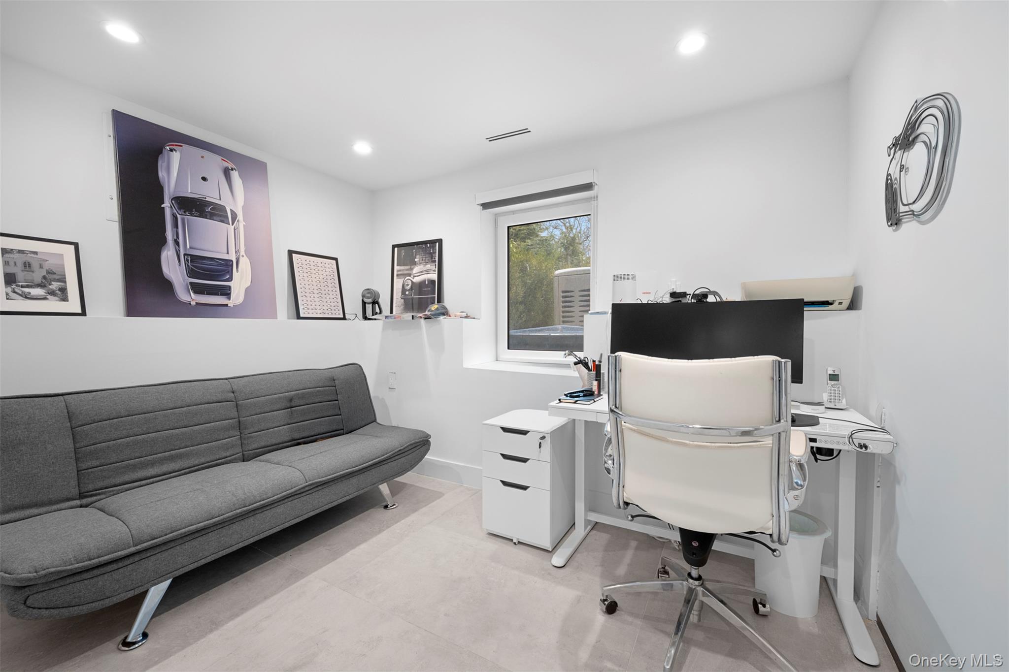 2 Hewlett Place — photo 37