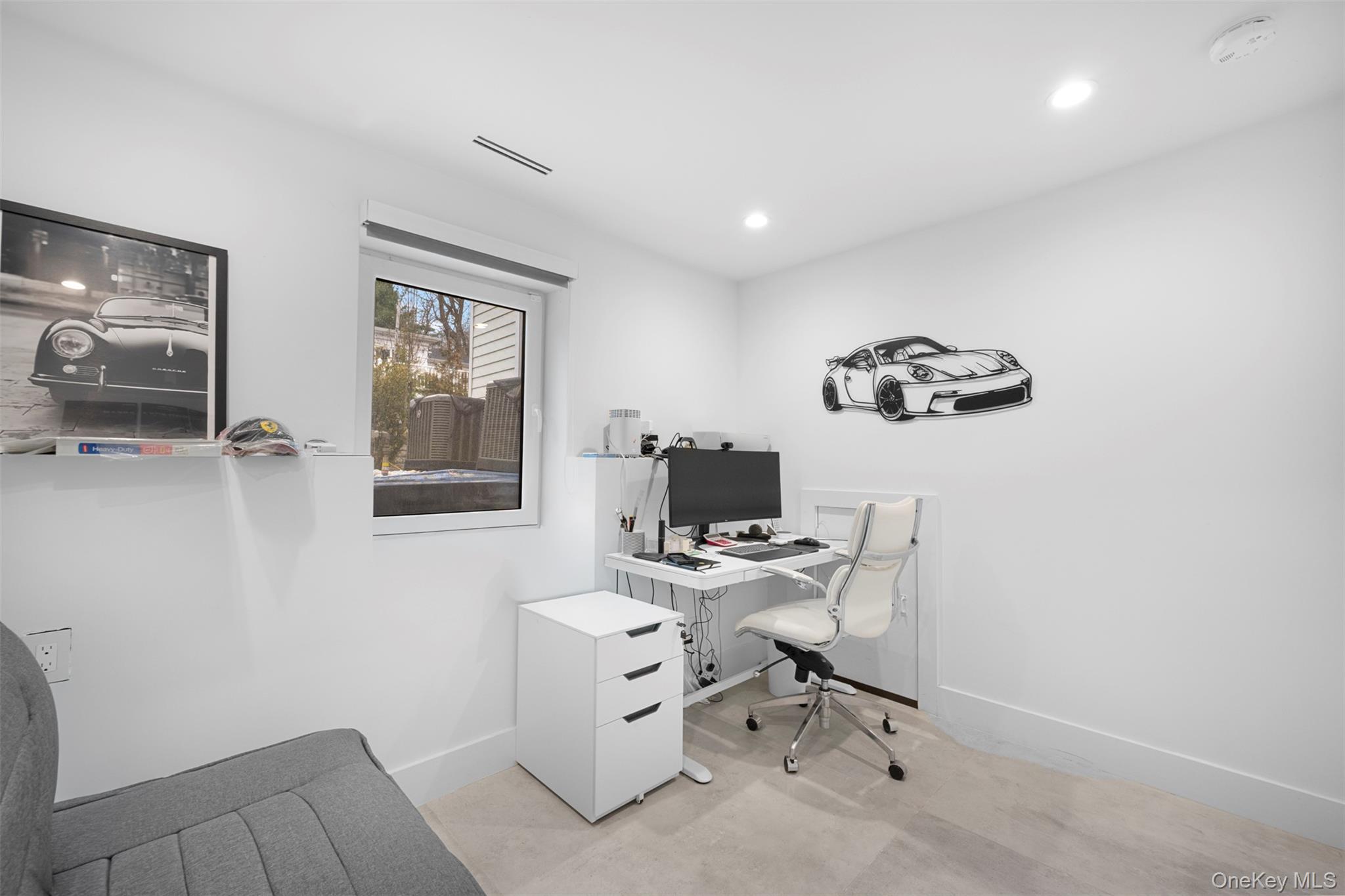 2 Hewlett Place — photo 38
