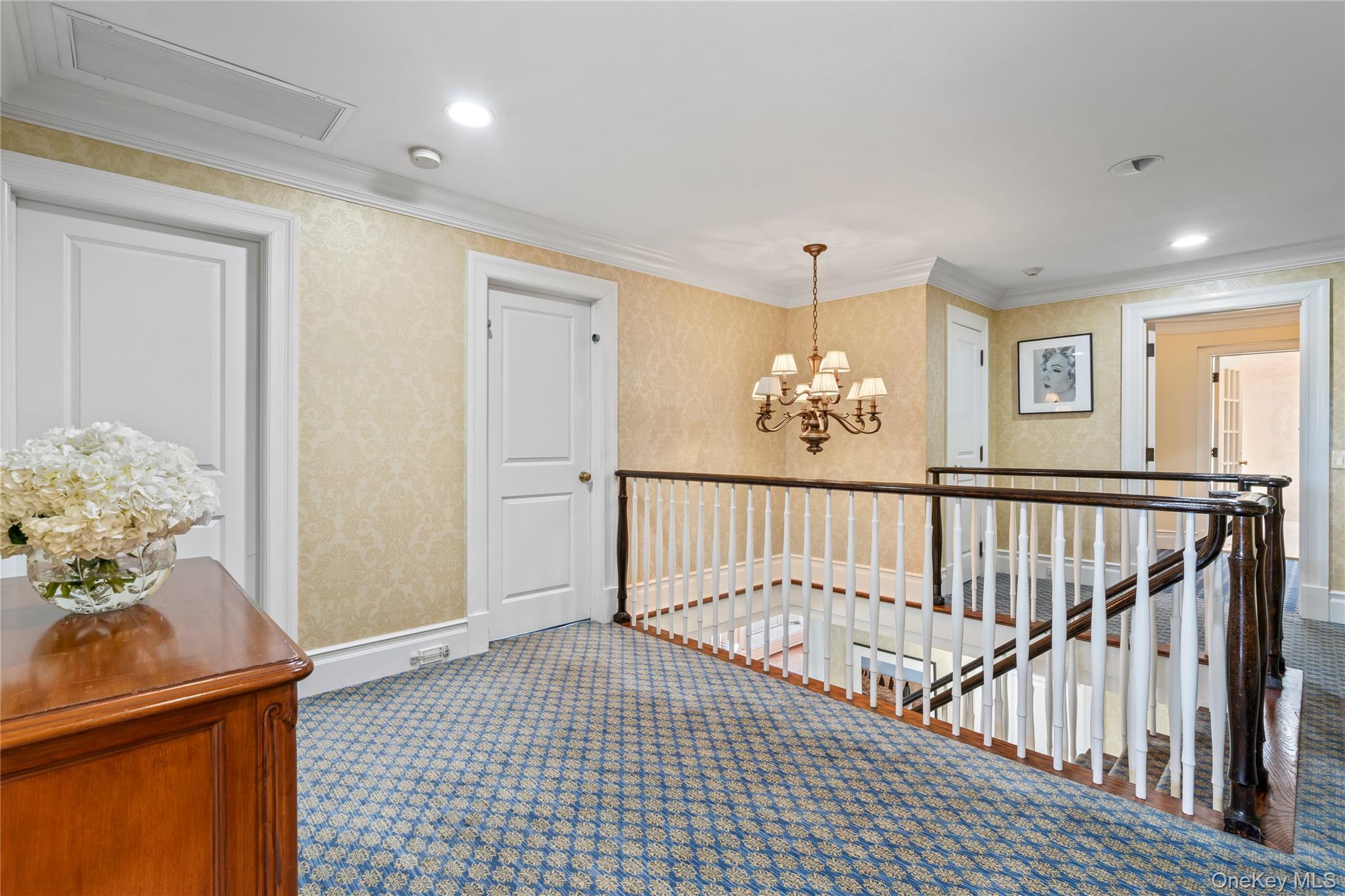 25 Montrose Court — photo 16