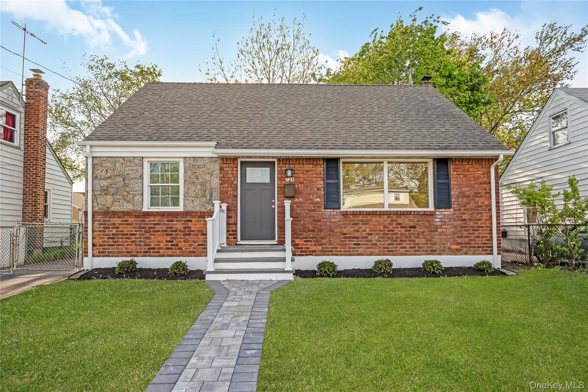 728 Martin Drive, Uniondale
