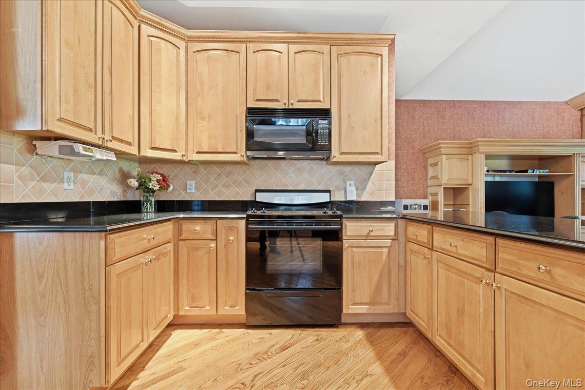 65 Redan Drive — photo 25